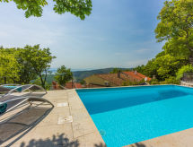 Vrijstaande villa met privézwembad en weids uitzicht op zee bij Crikvenica - thumbnail 2