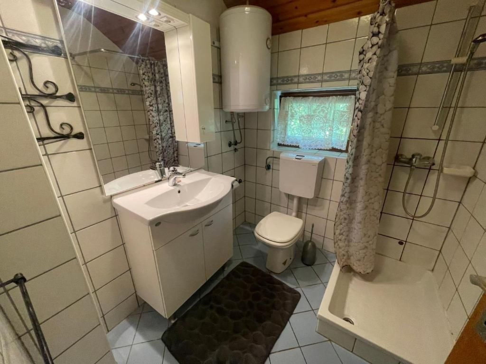 Photo of Wunderschönes Ferienhaus in Grižane mit Privatem Pool