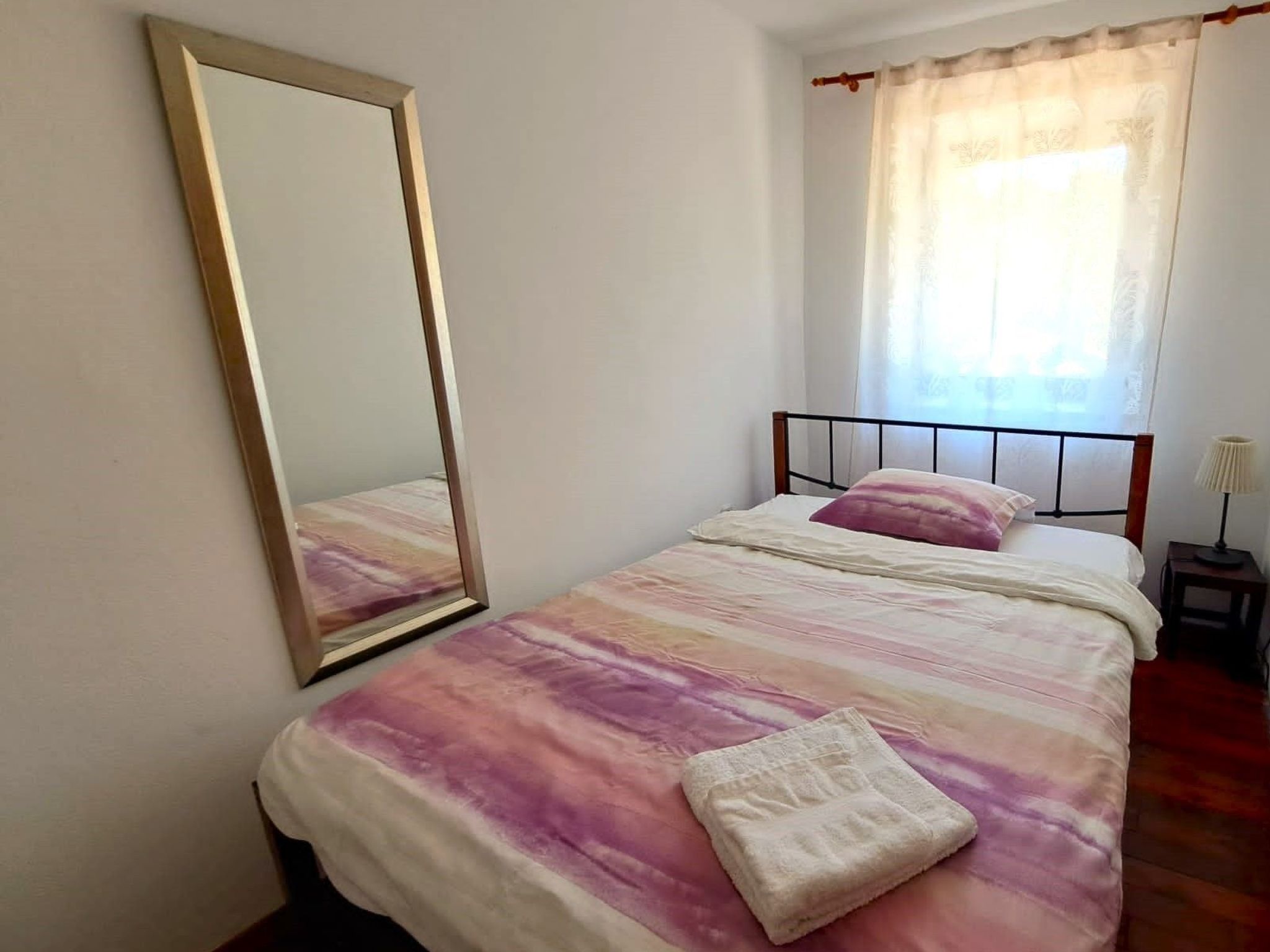 Geräumige Villa mit drei Schlafzimmern und einem ruhigen Garten-Binnen