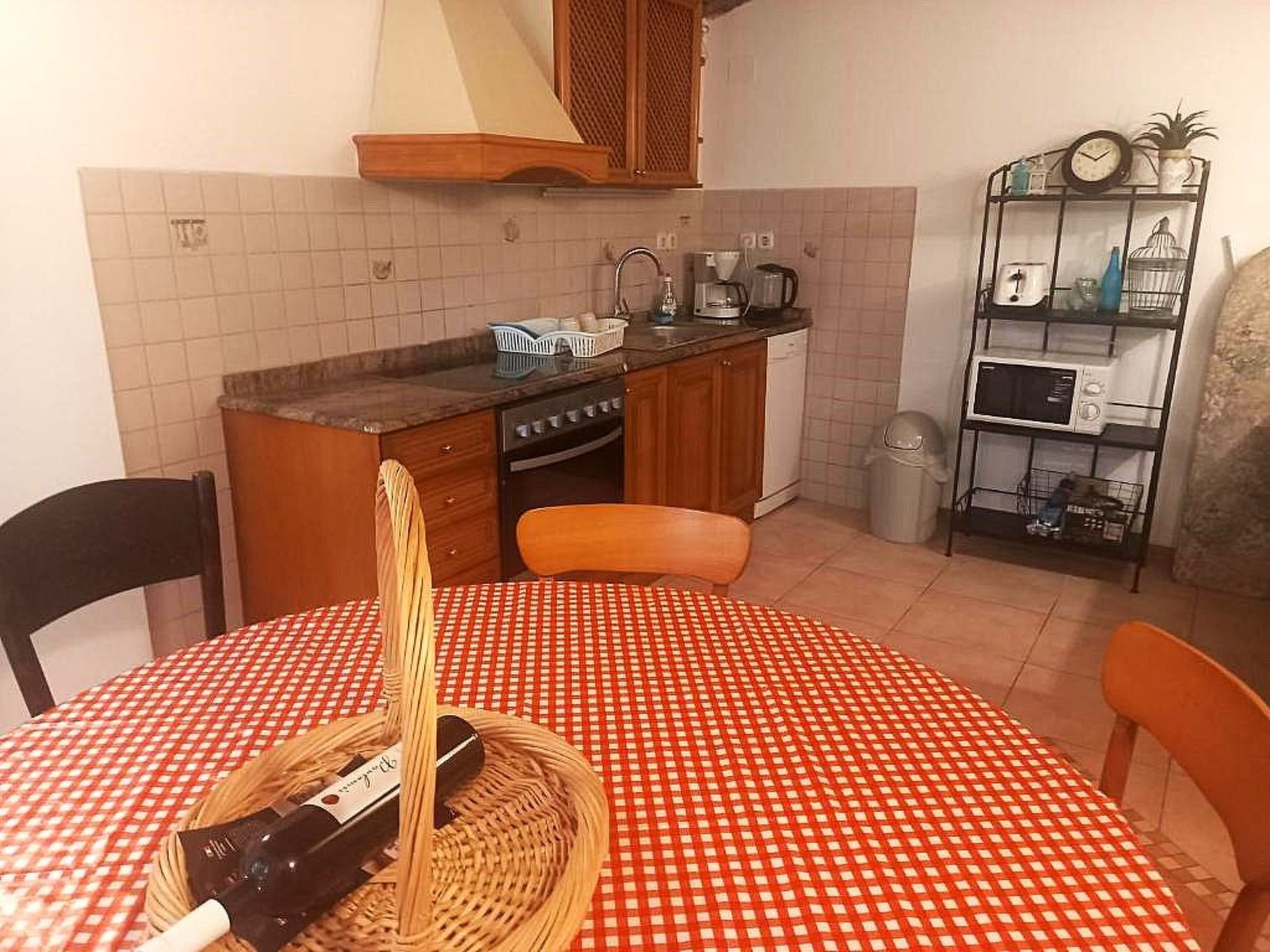 Geräumige Villa mit drei Schlafzimmern und einem ruhigen Garten-Binnen