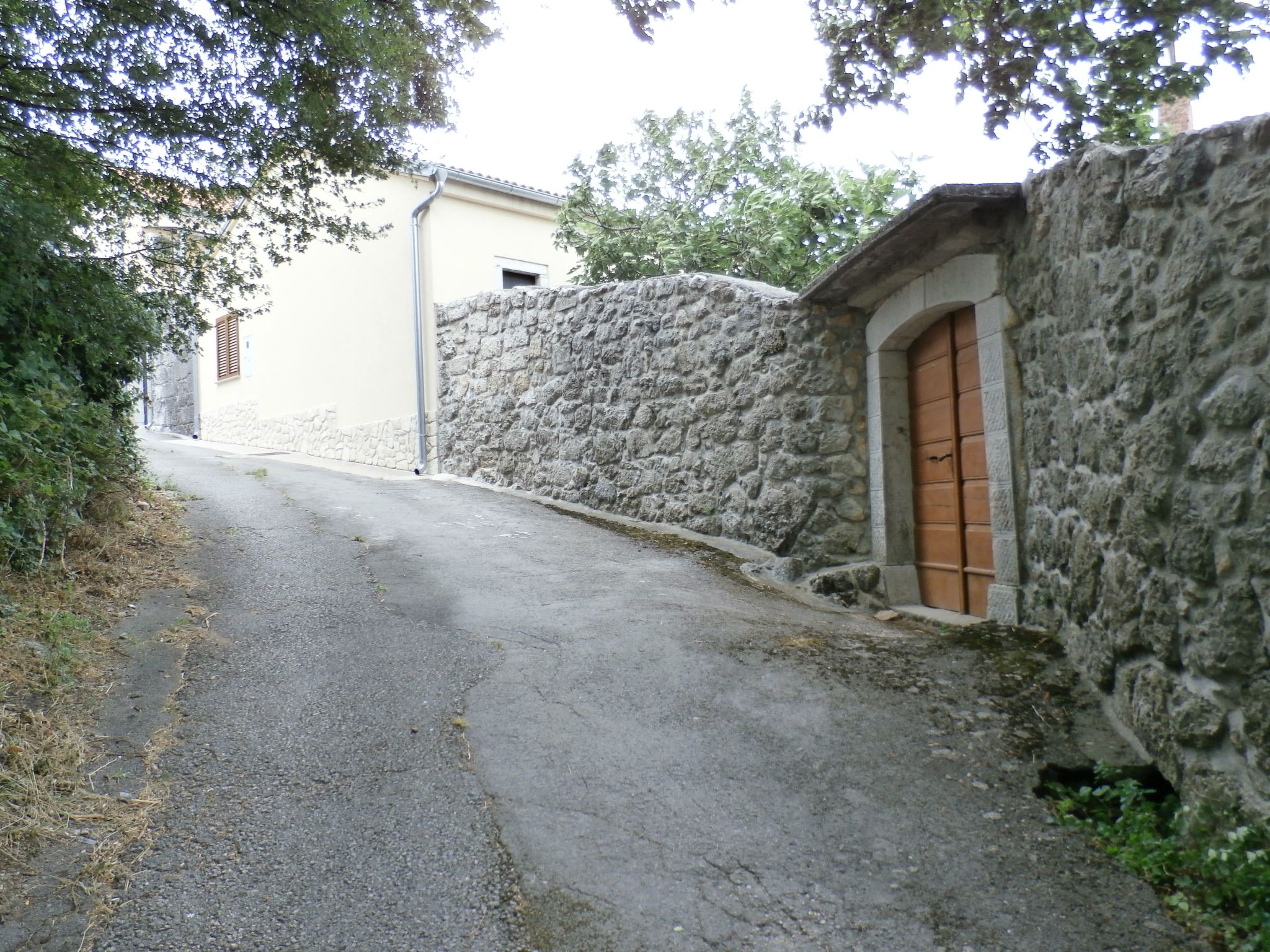 Geräumige Villa mit drei Schlafzimmern und einem ruhigen Garten-Binnen