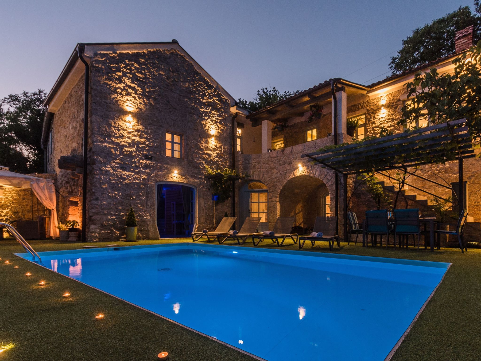 Vakantiehuis met privé zwembad in Crikvenica/Tribalj (Kroatië) voor 8 personen