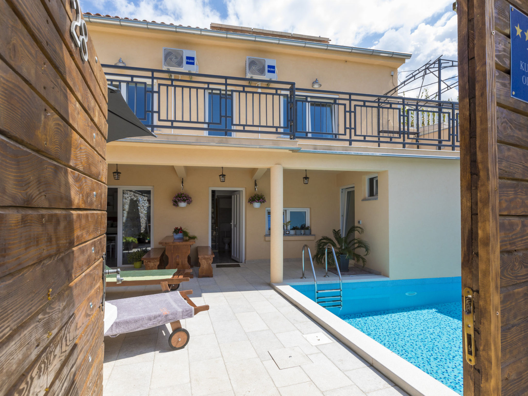 ODISEJA / HR-10262-01 - Image-tags.info