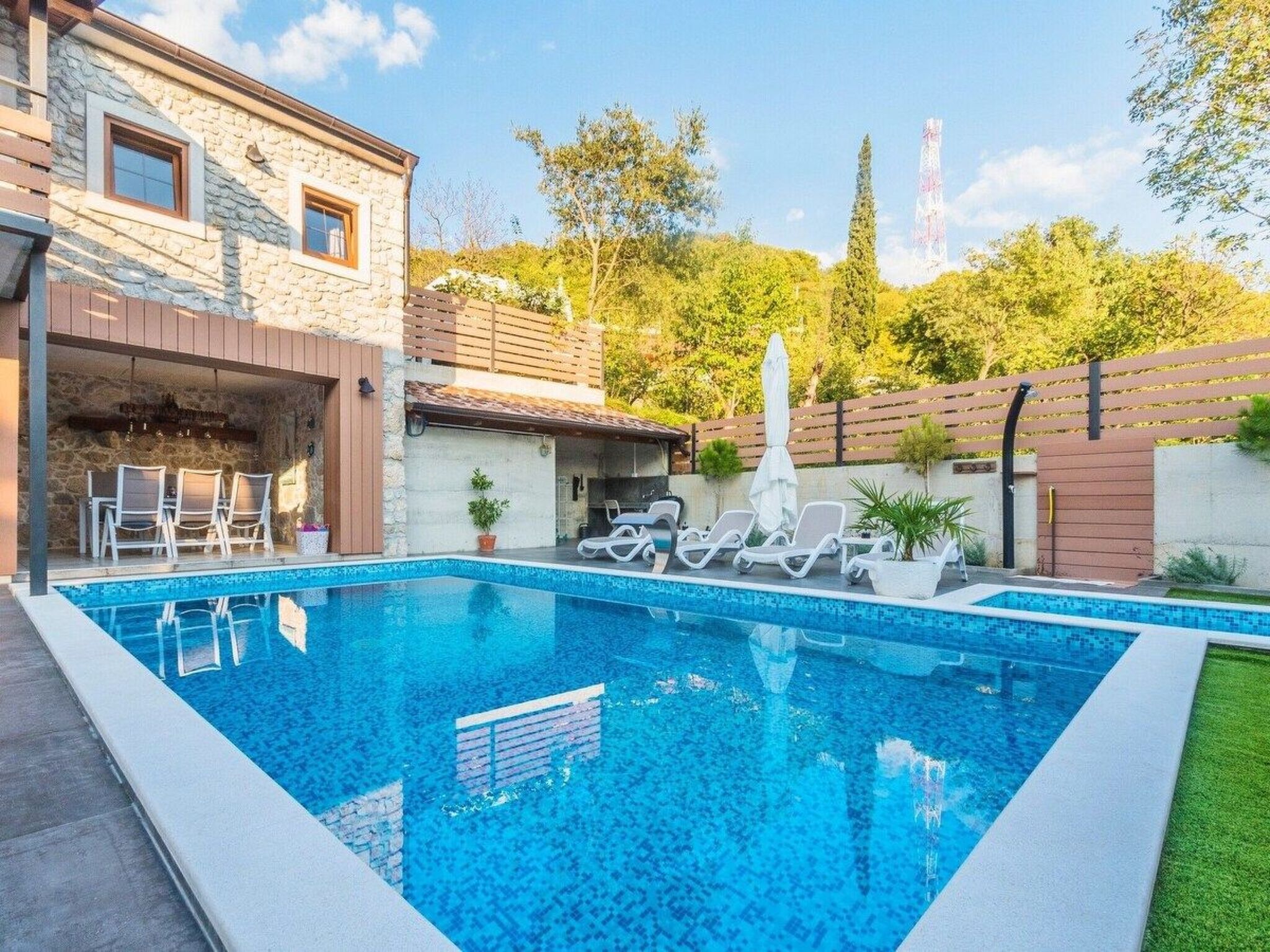 Luxuriöse Steinvilla "Mariva Tribalj" mit Pool-Image-tags.info