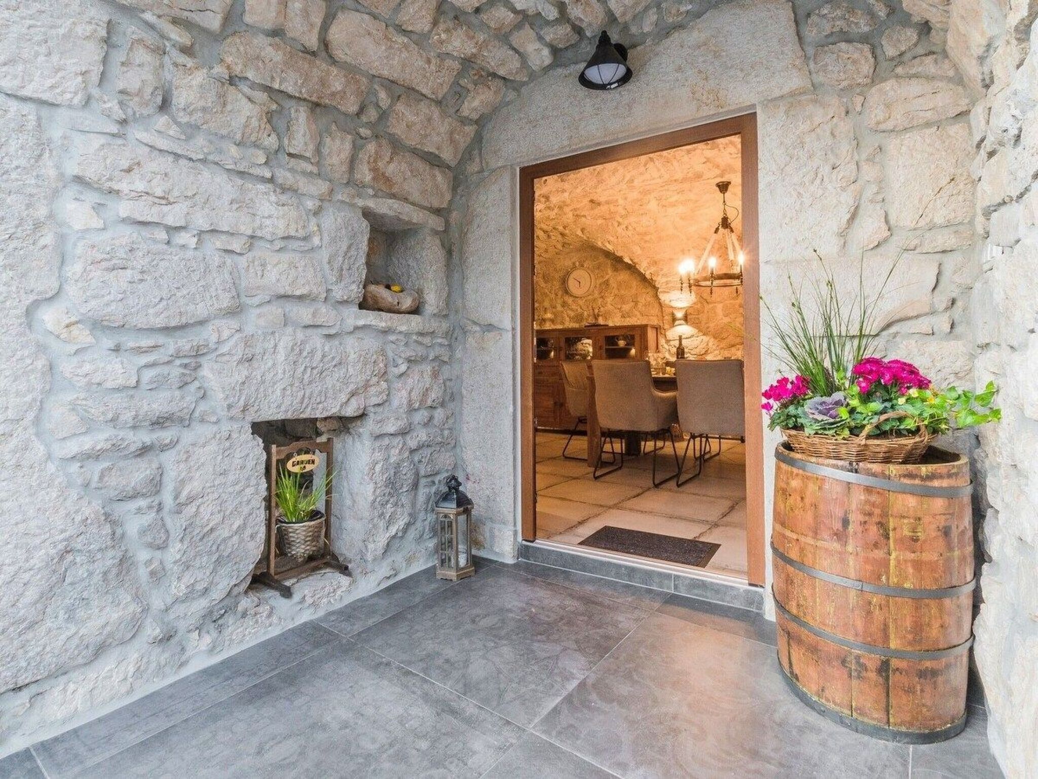 Luxuriöse Steinvilla "Mariva Tribalj" mit Pool-Image-tags.info