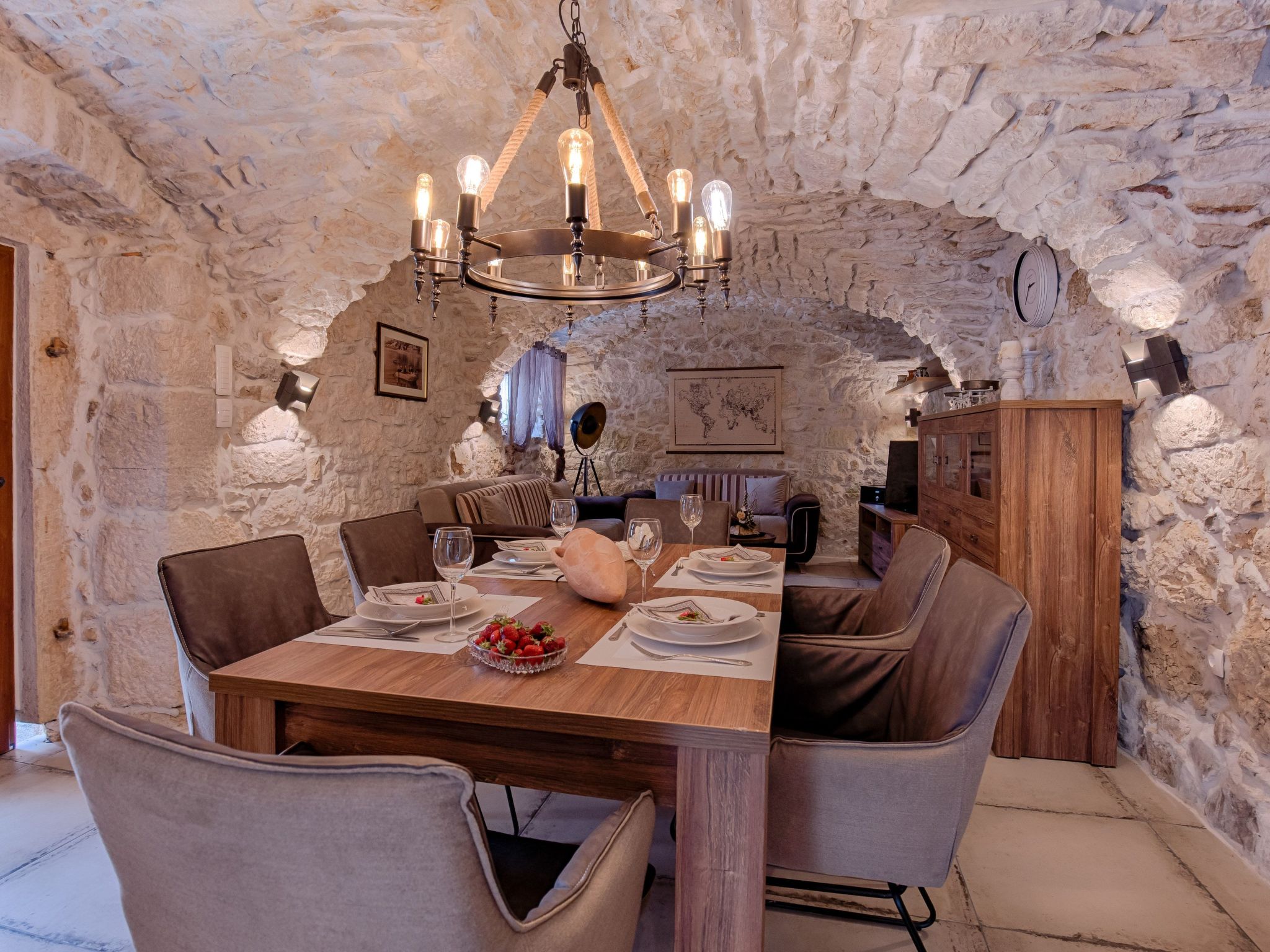 Luxuriöse Steinvilla "Mariva Tribalj" mit Pool-Image-tags.info