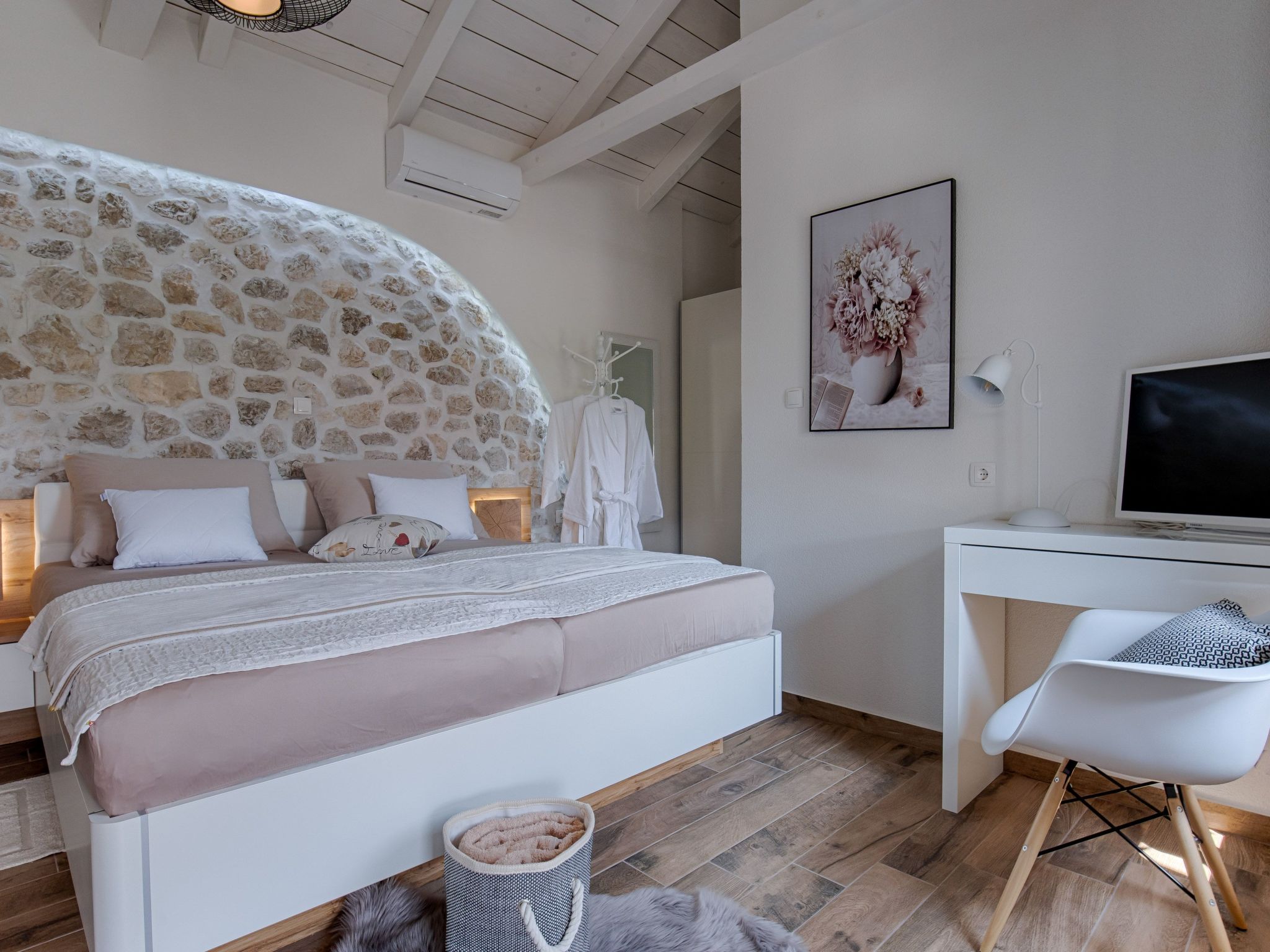 Luxuriöse Steinvilla "Mariva Tribalj" mit Pool-Image-tags.info