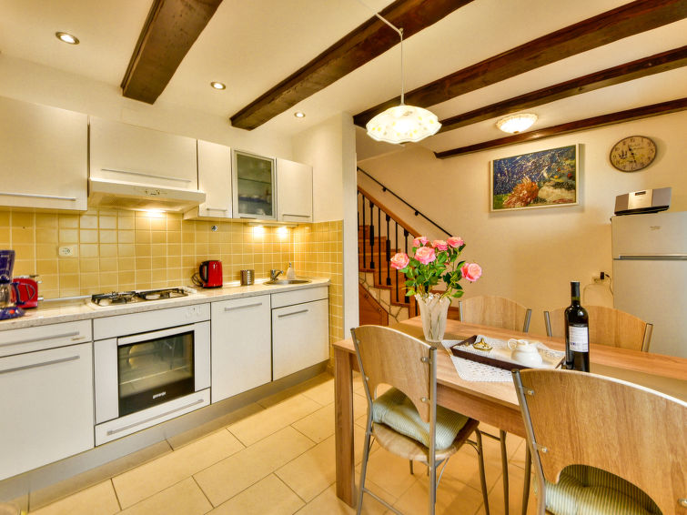 Search and Stay destination Selce, Primorsko-goranska županija - Croatia from AU$ 176. Divna