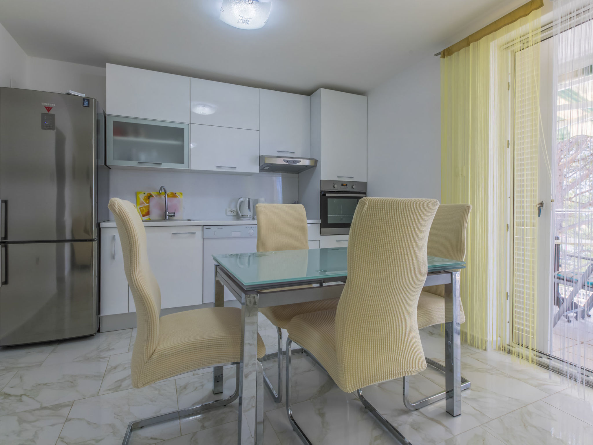 KOTVICA / HR-10106-01 - Dedans