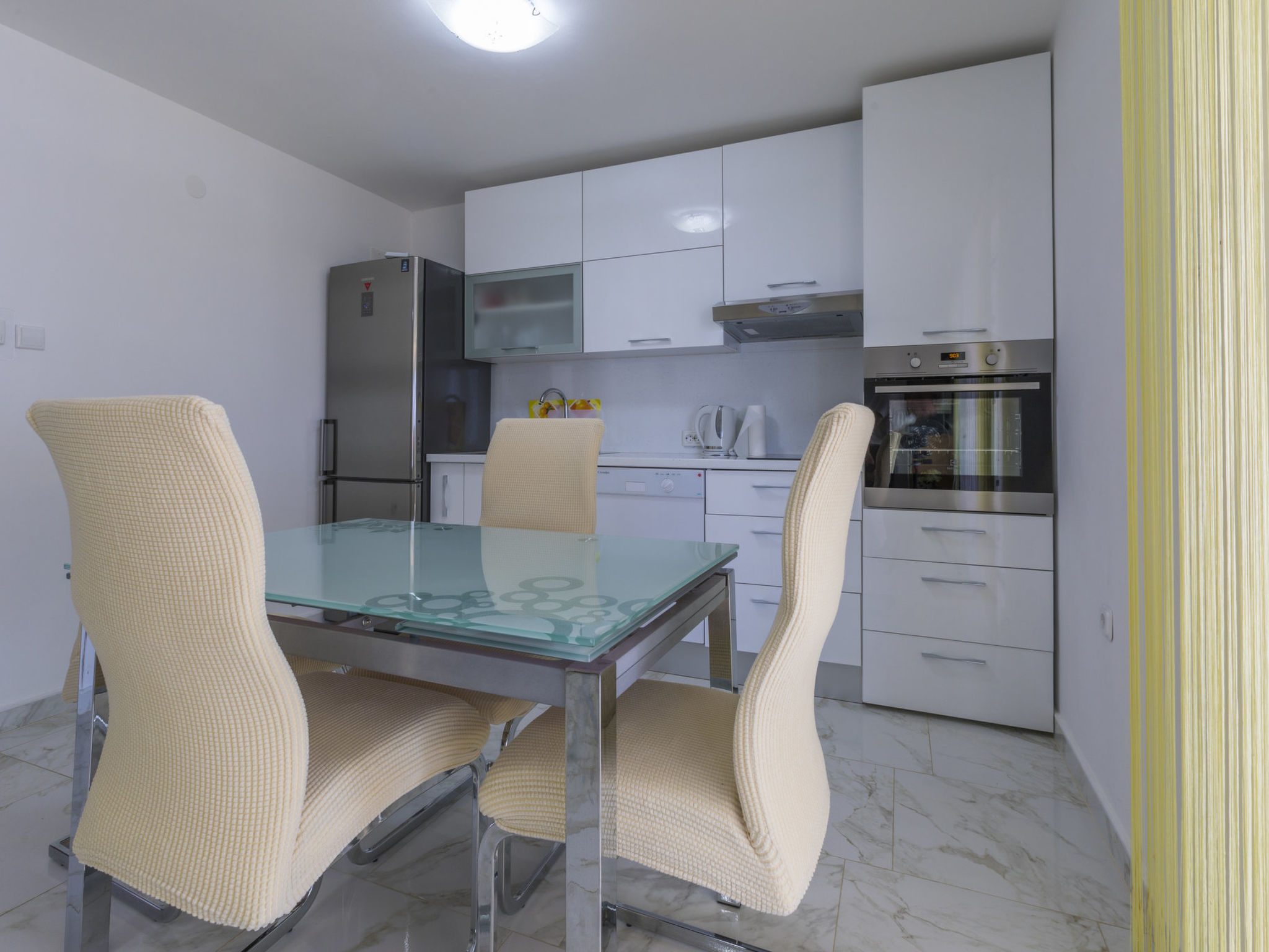 KOTVICA / HR-10106-01 - Dedans
