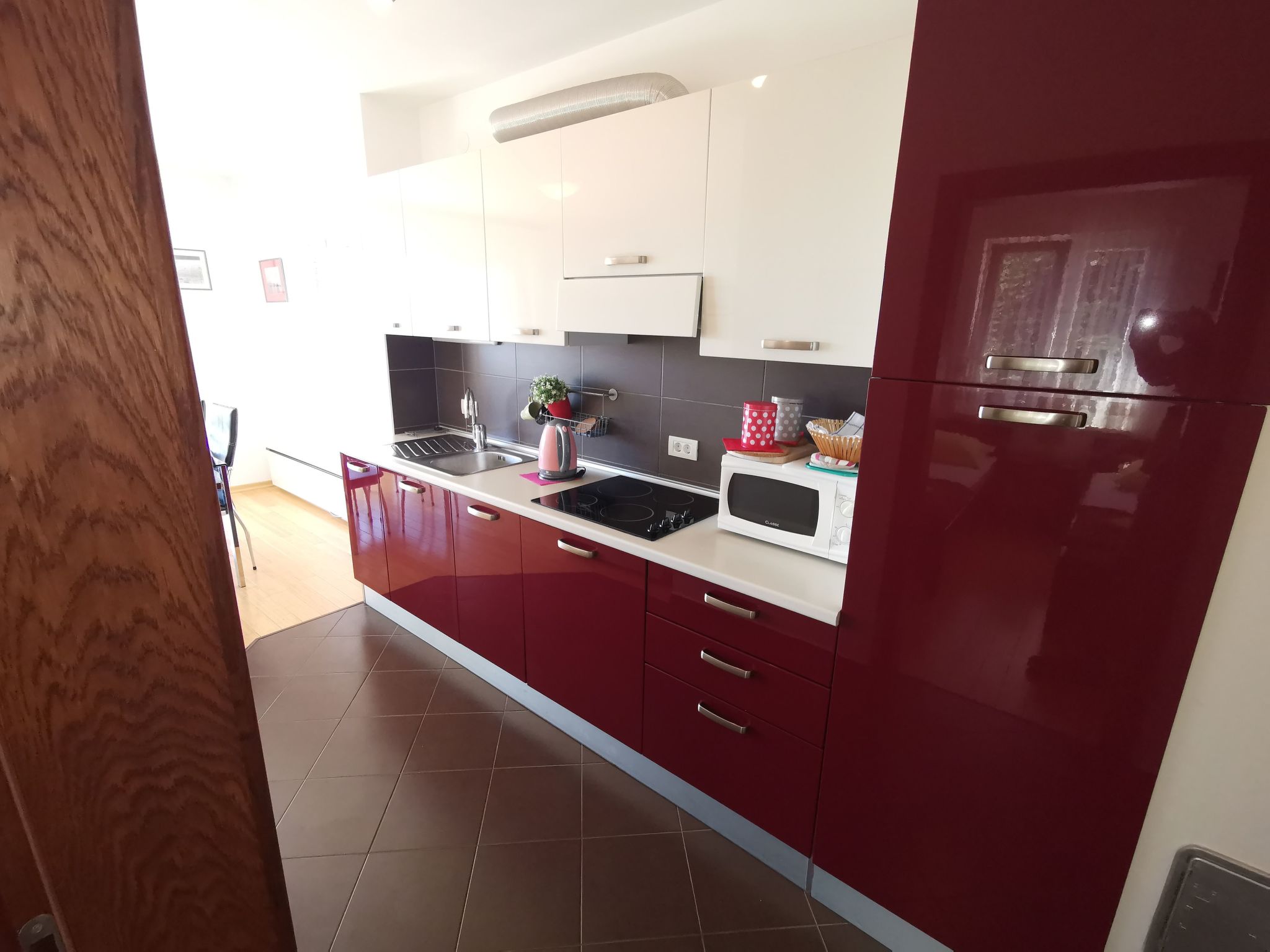 Wohnung für 5 Personen mit AC und Parkplatz-Dedans