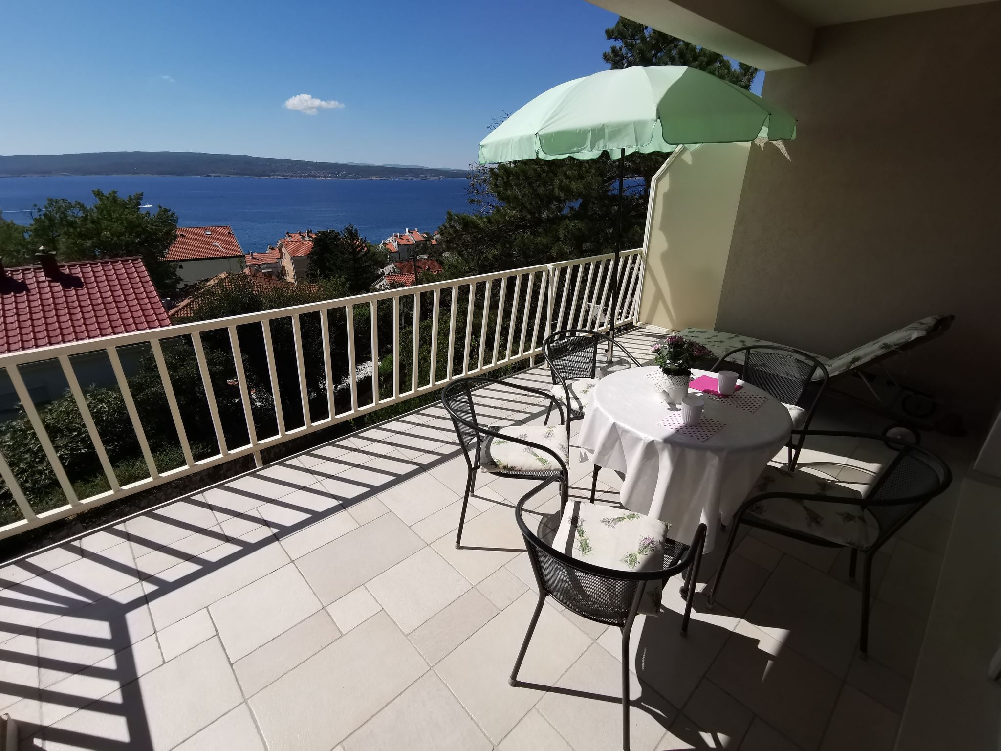 Wohnung für 5 Personen mit AC und Parkplatz-Dedans