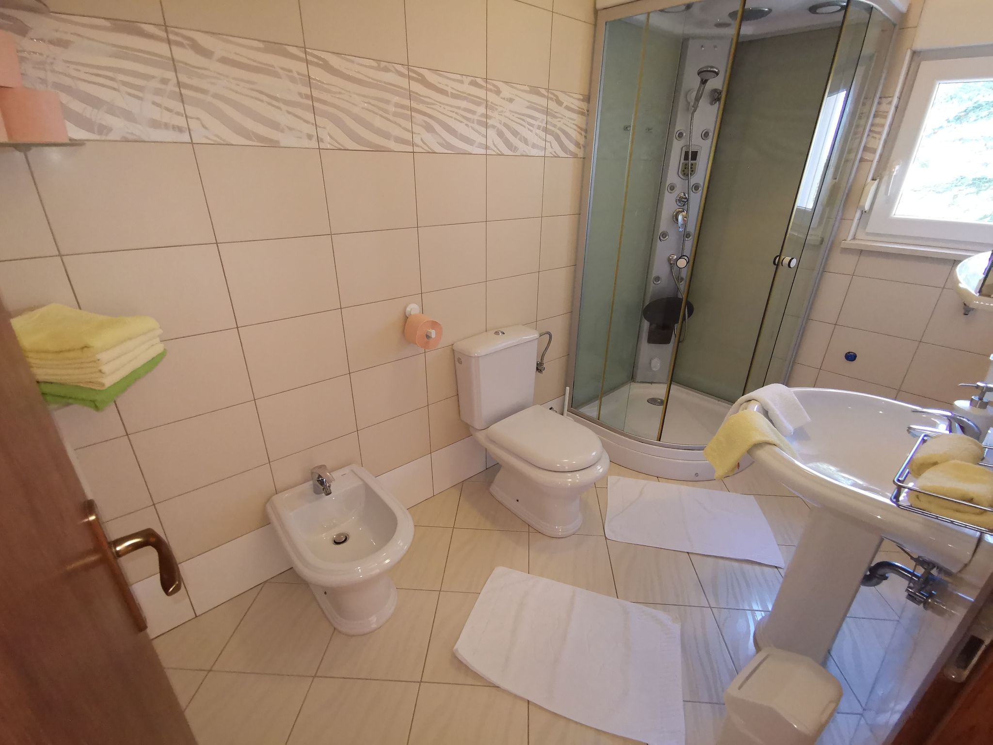 Wohnung für 6 Personen mit Terrasse und Meerblick-Dedans