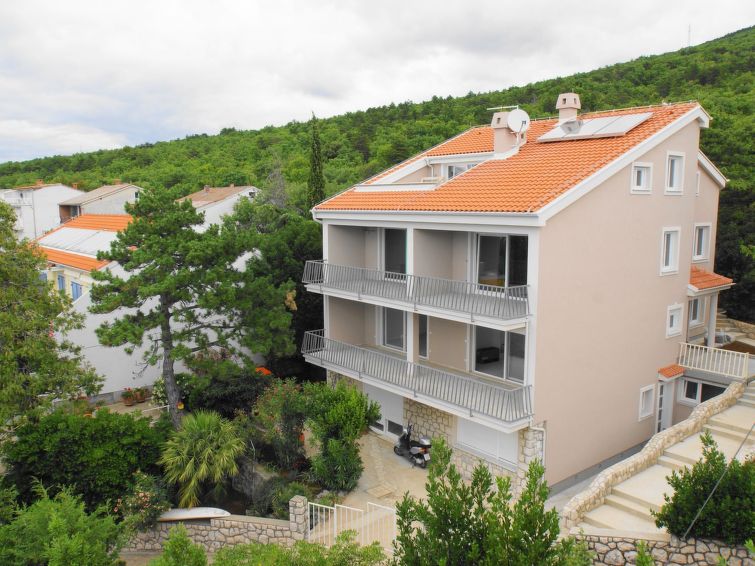 In Selce Mit Privatem Parkplatz - Crikvenica