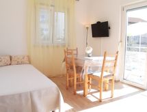 Comfortabel appartement met balkon voor 3 personen nabij strand Selce - thumbnail 5