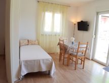 Comfortabel appartement met balkon voor 3 personen nabij strand Selce - thumbnail 6