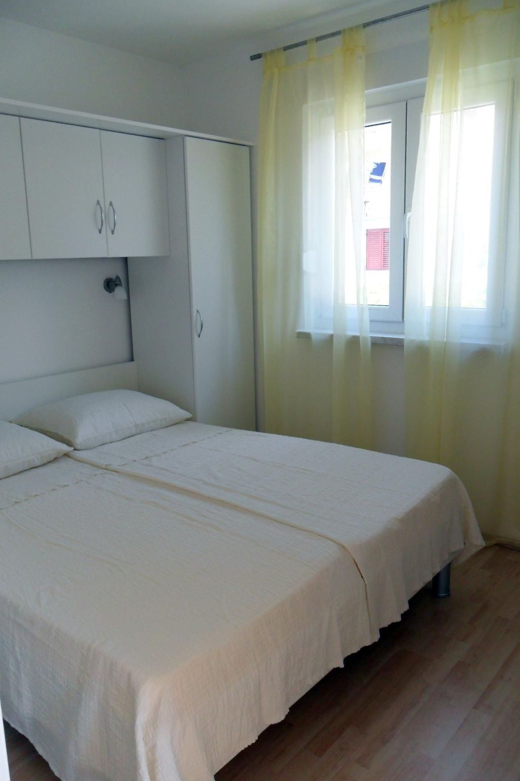 Mit Balkon für drei Personen-Binnen