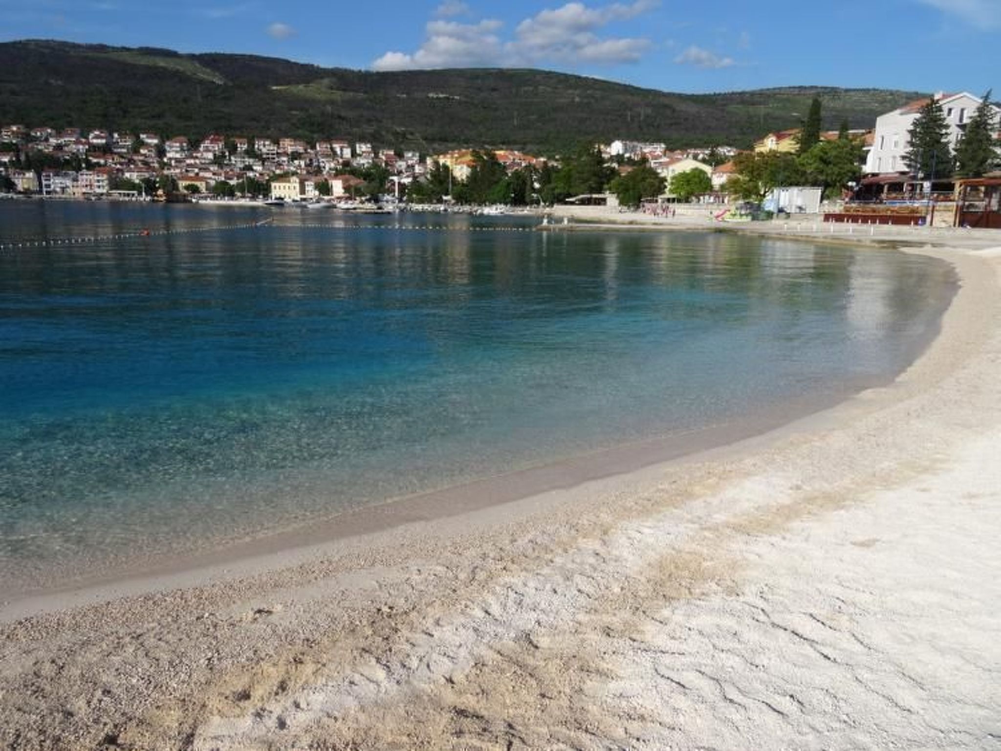 Mit Balkon für drei Personen-Binnen