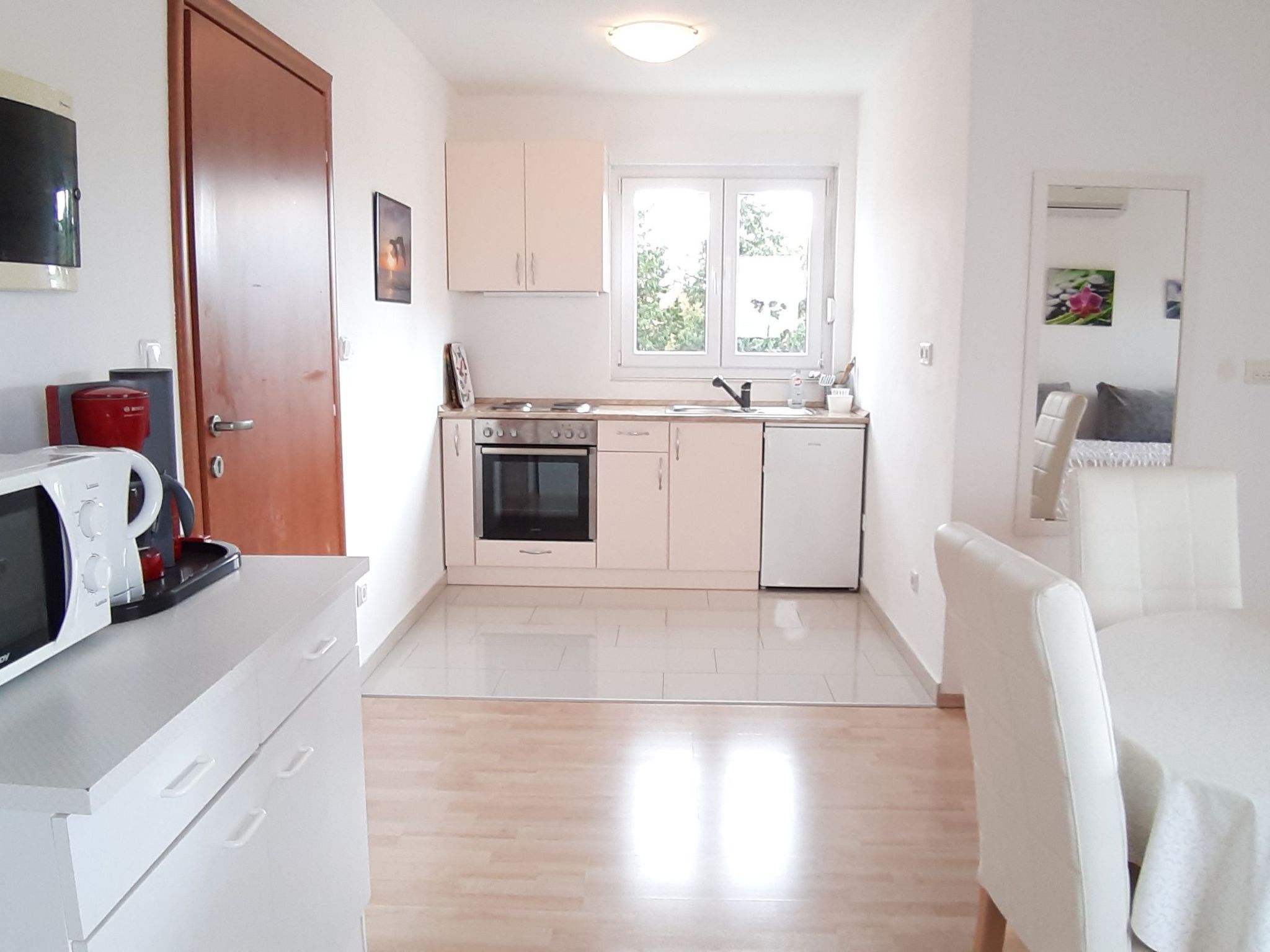 Helle Wohnung in Selce mit Terrasse-Binnen