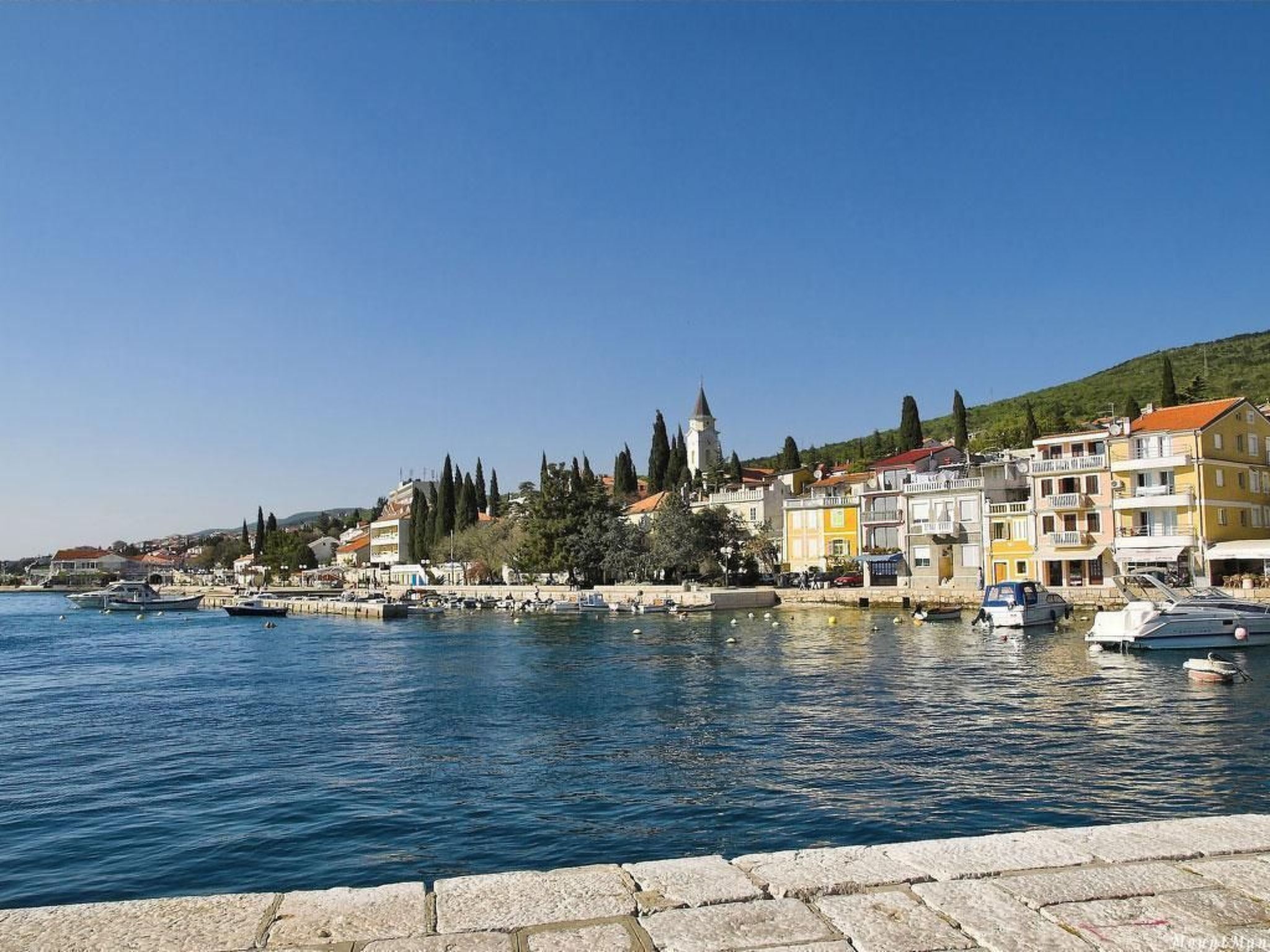 Helle Wohnung in Selce mit Terrasse-Binnen