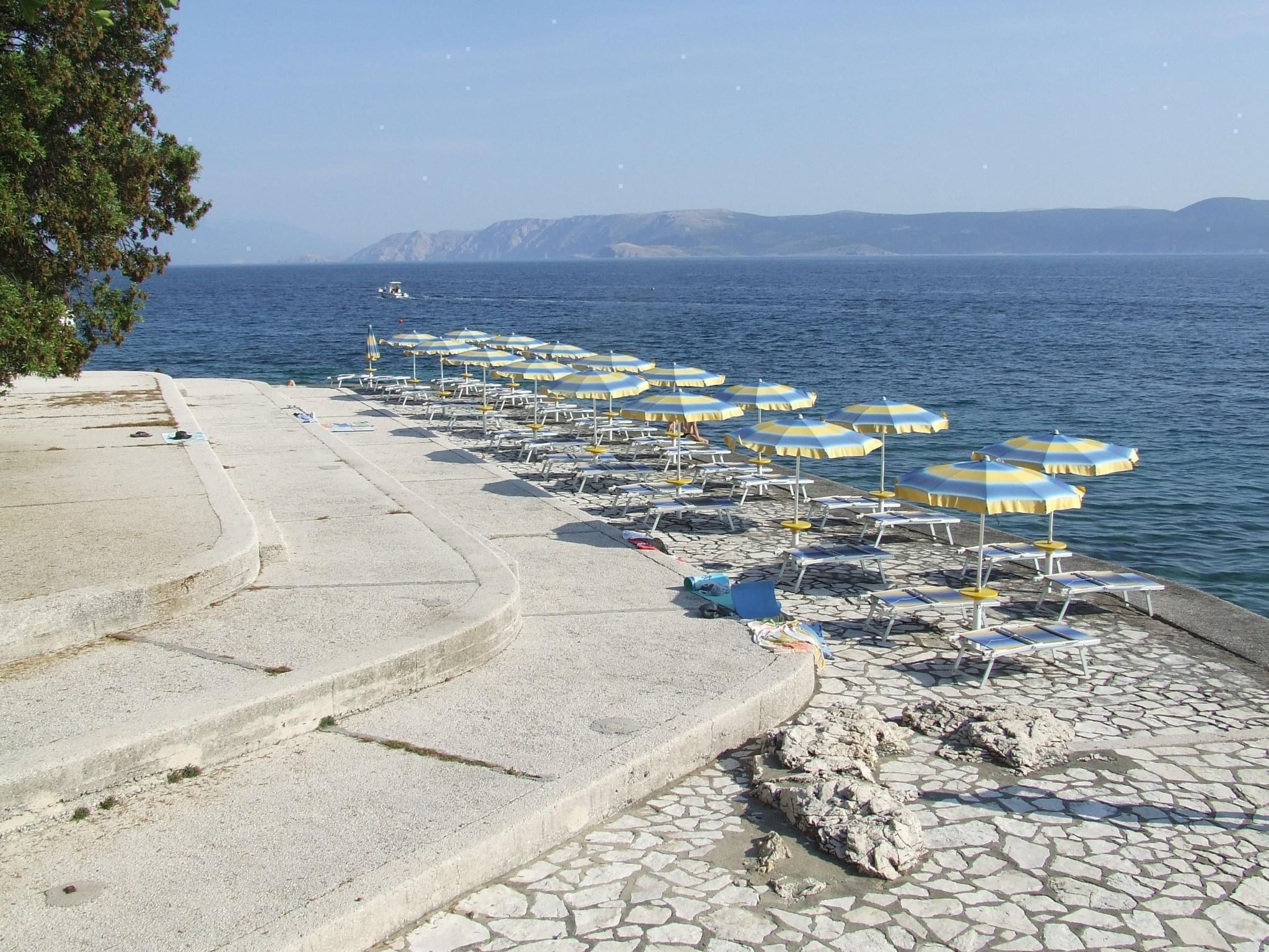 Helle Wohnung in Selce mit Terrasse-Binnen