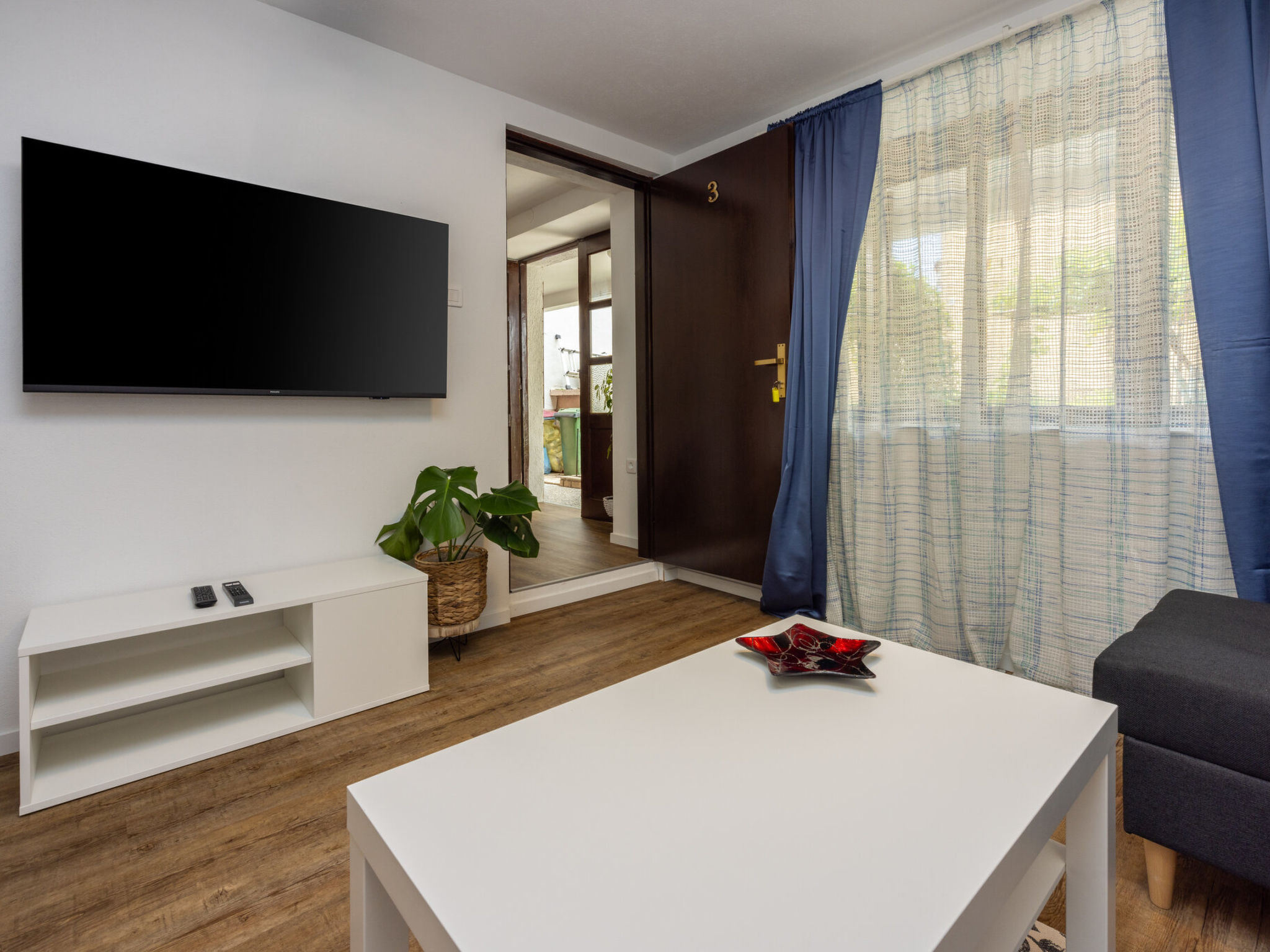 CIRO CH / HR-07098-04 - Inside