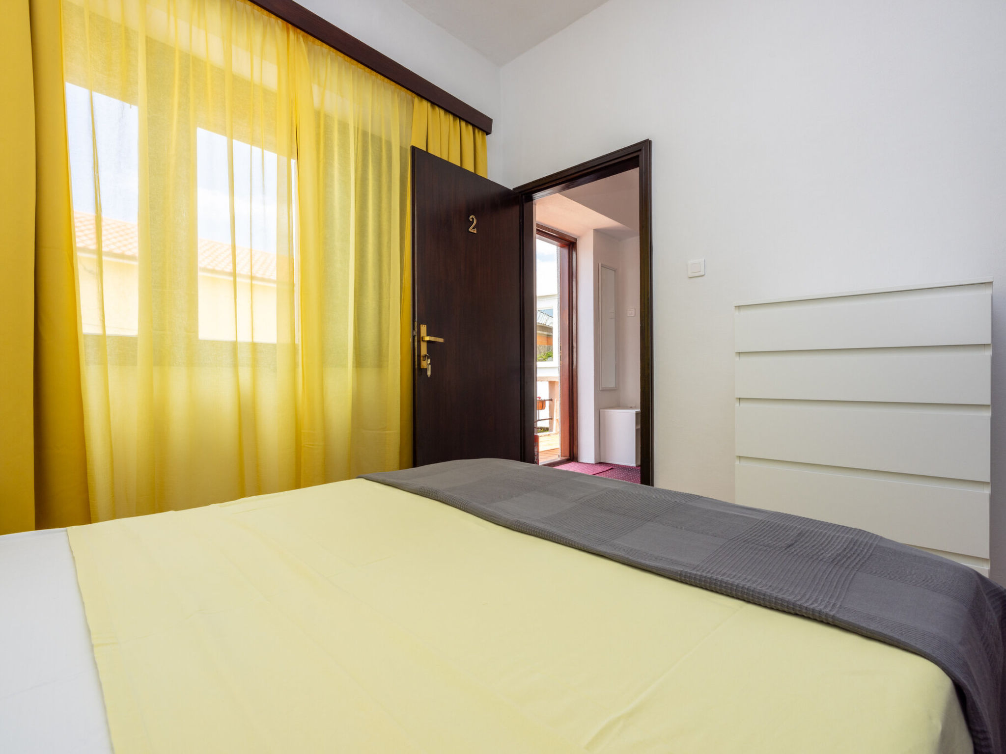 CIRO CH / HR-07098-04 - Inside