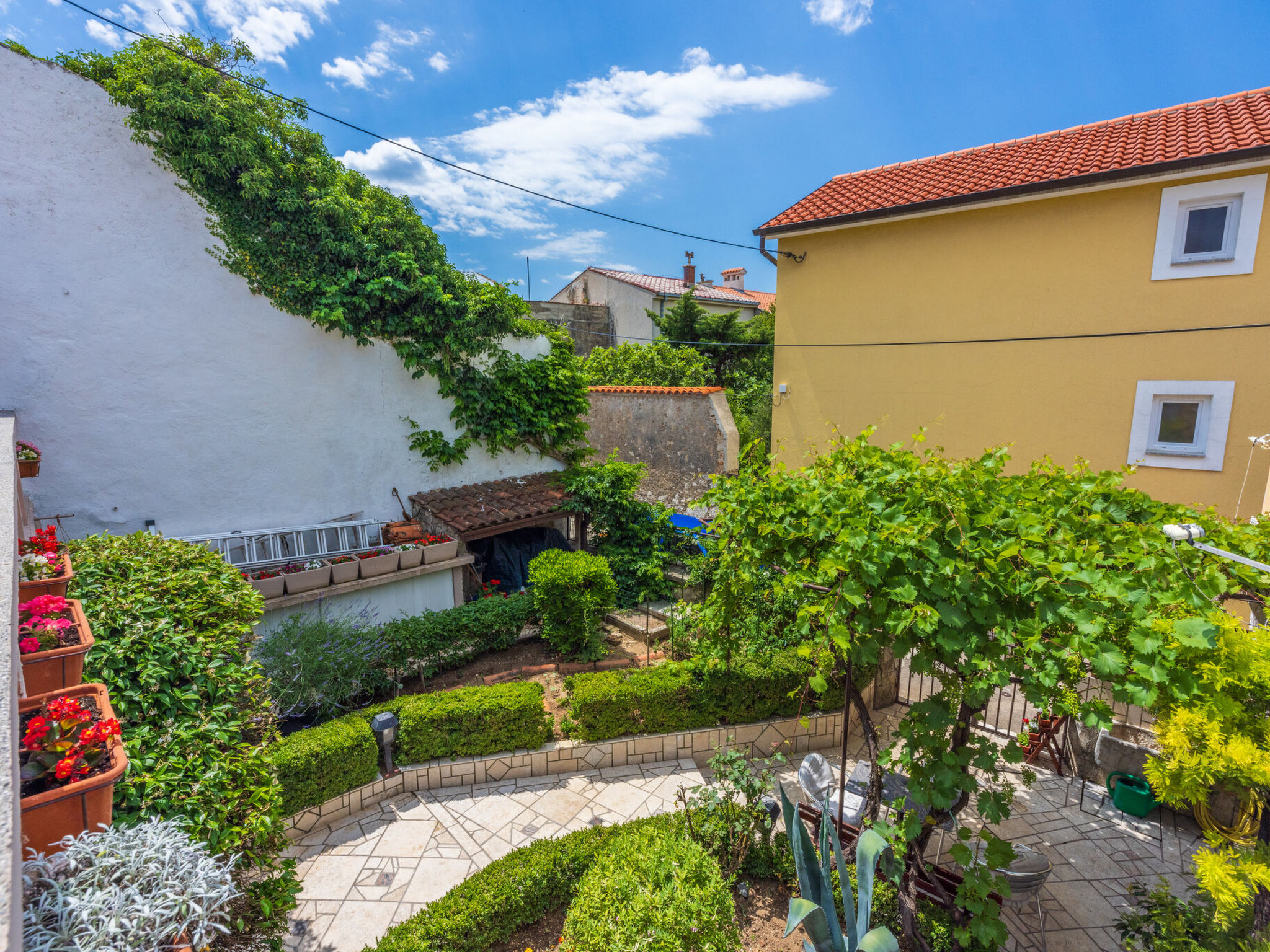 CIRO CH / HR-07098-04 - Outside