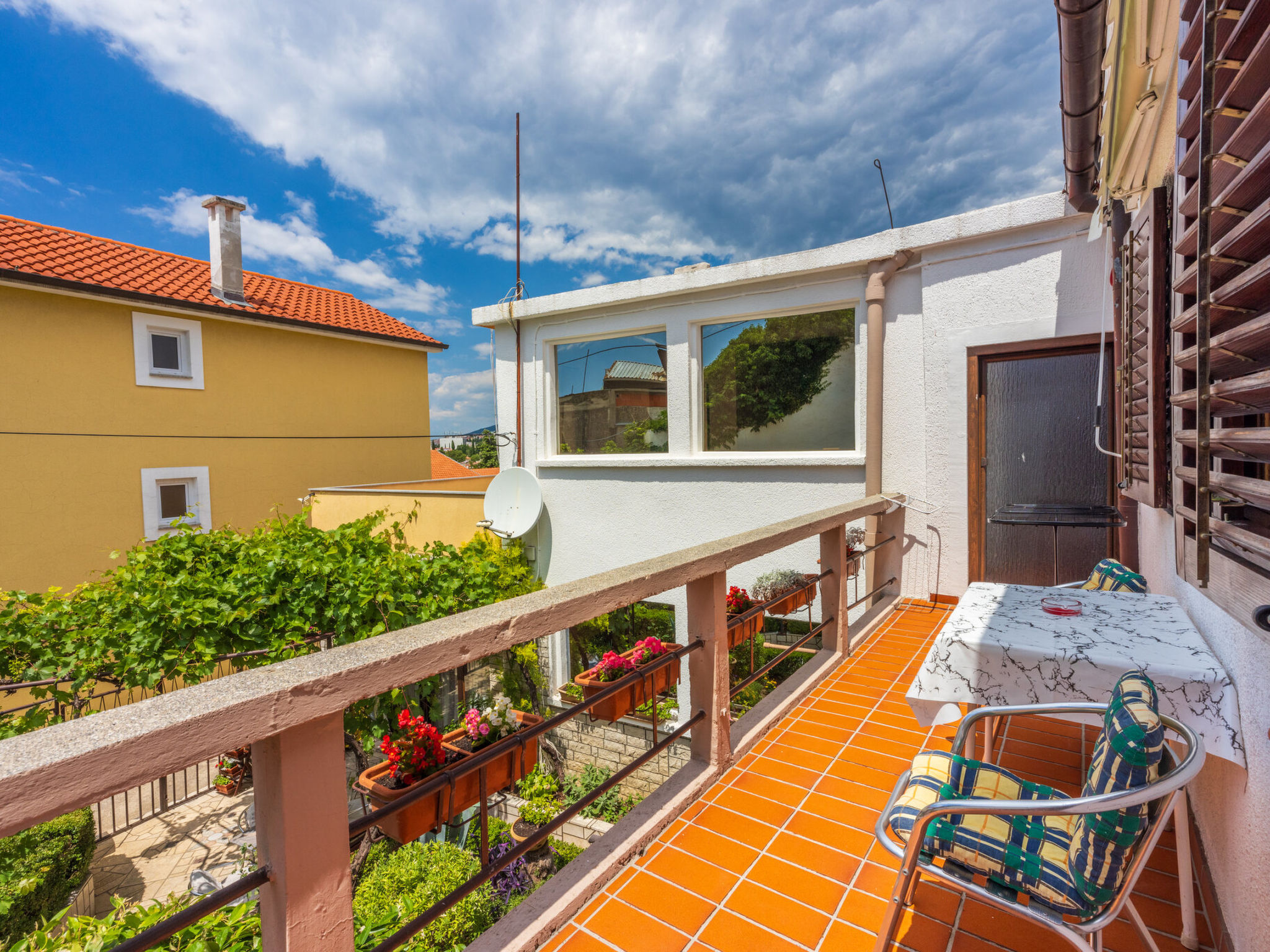 CIRO CH / HR-07098-04 - Outside