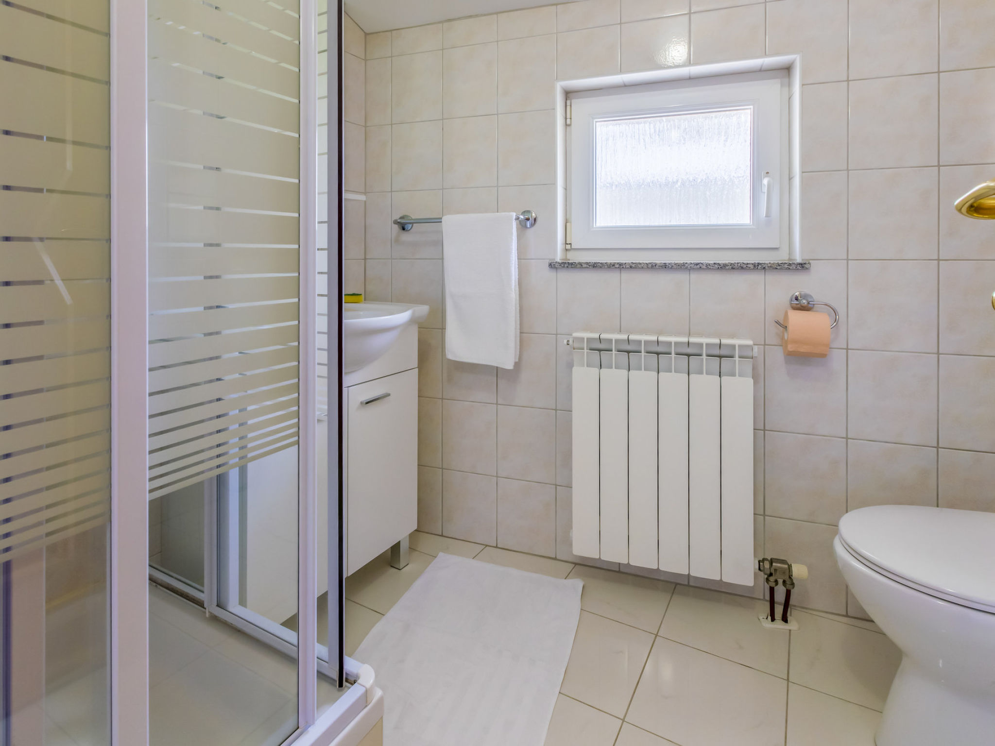 Appartement BOZIDAR 1 zuti / HR-10438-01 – Salle de bains, photo 7 sur 27