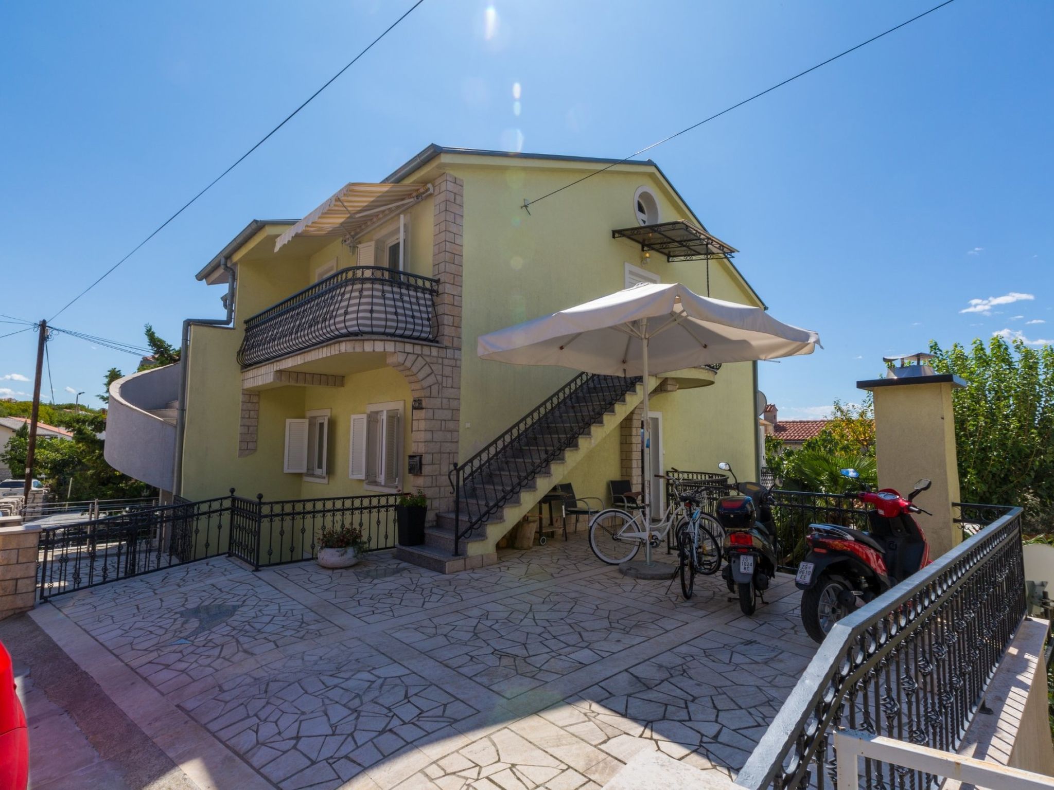 STIVIC 2 / HR-08046-01