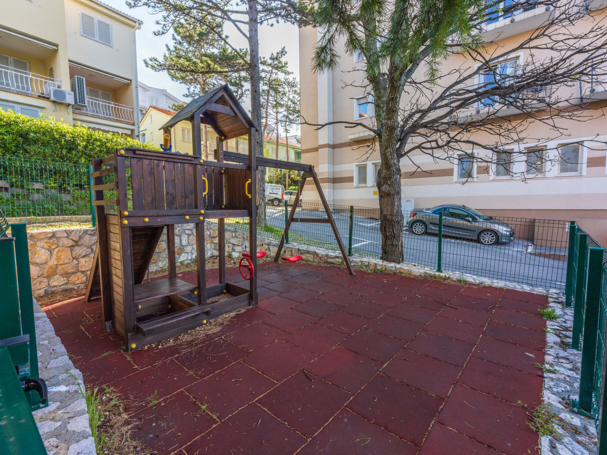 Ra Selce / HR-11113-01 - Outside