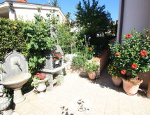 Compacte studio Villa Mandica 3 met uitzicht op zee in Selce - thumbnail 2