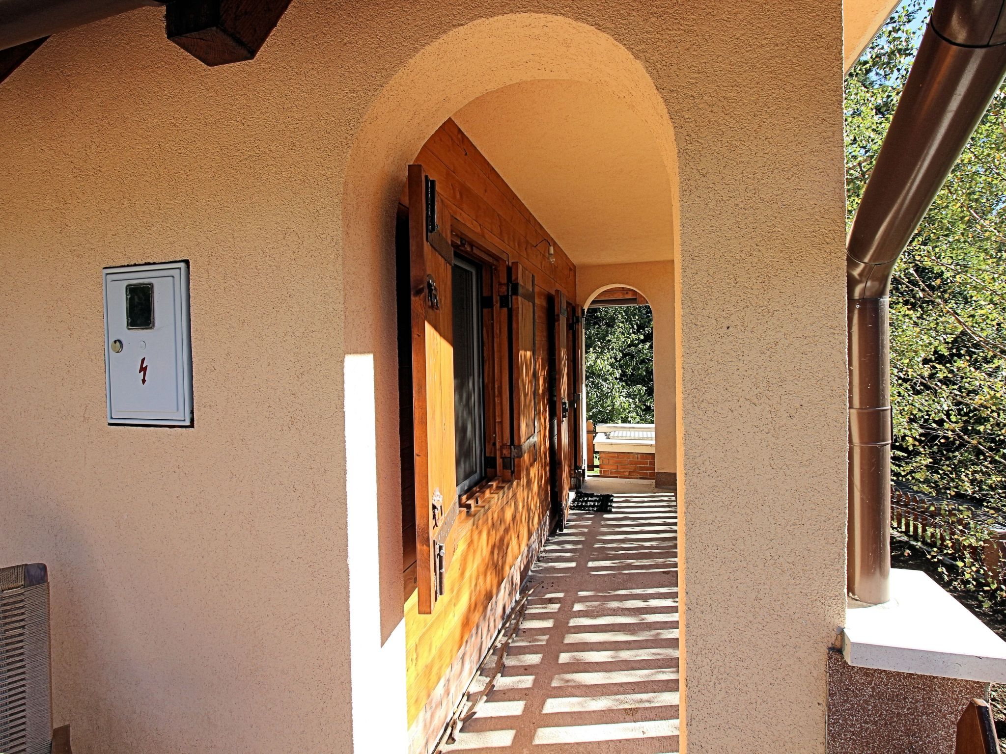 Schönes Ferienhaus in Breze mit Eigenem Balkon - Image-tags.info