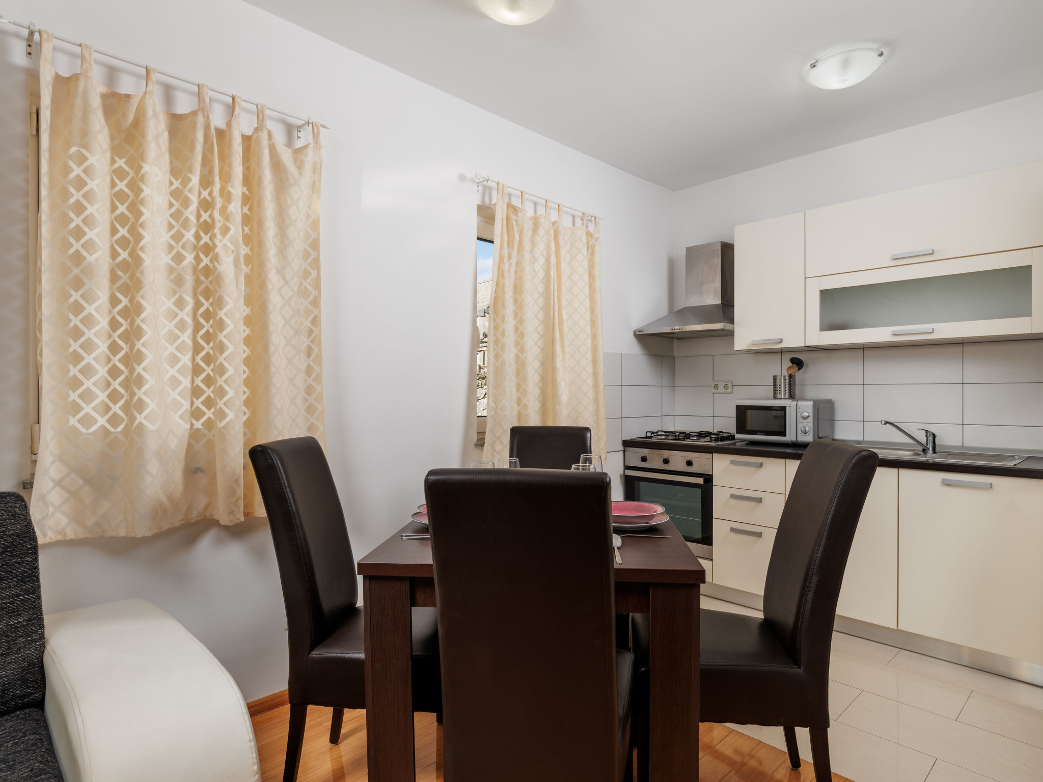 Appartement Leko – Cuisine et coin repas, photo 15 sur 43