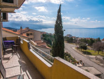 Zonnig appartement Stana met terras, op 800m van het strand van Novi Vinodolski - thumbnail 3