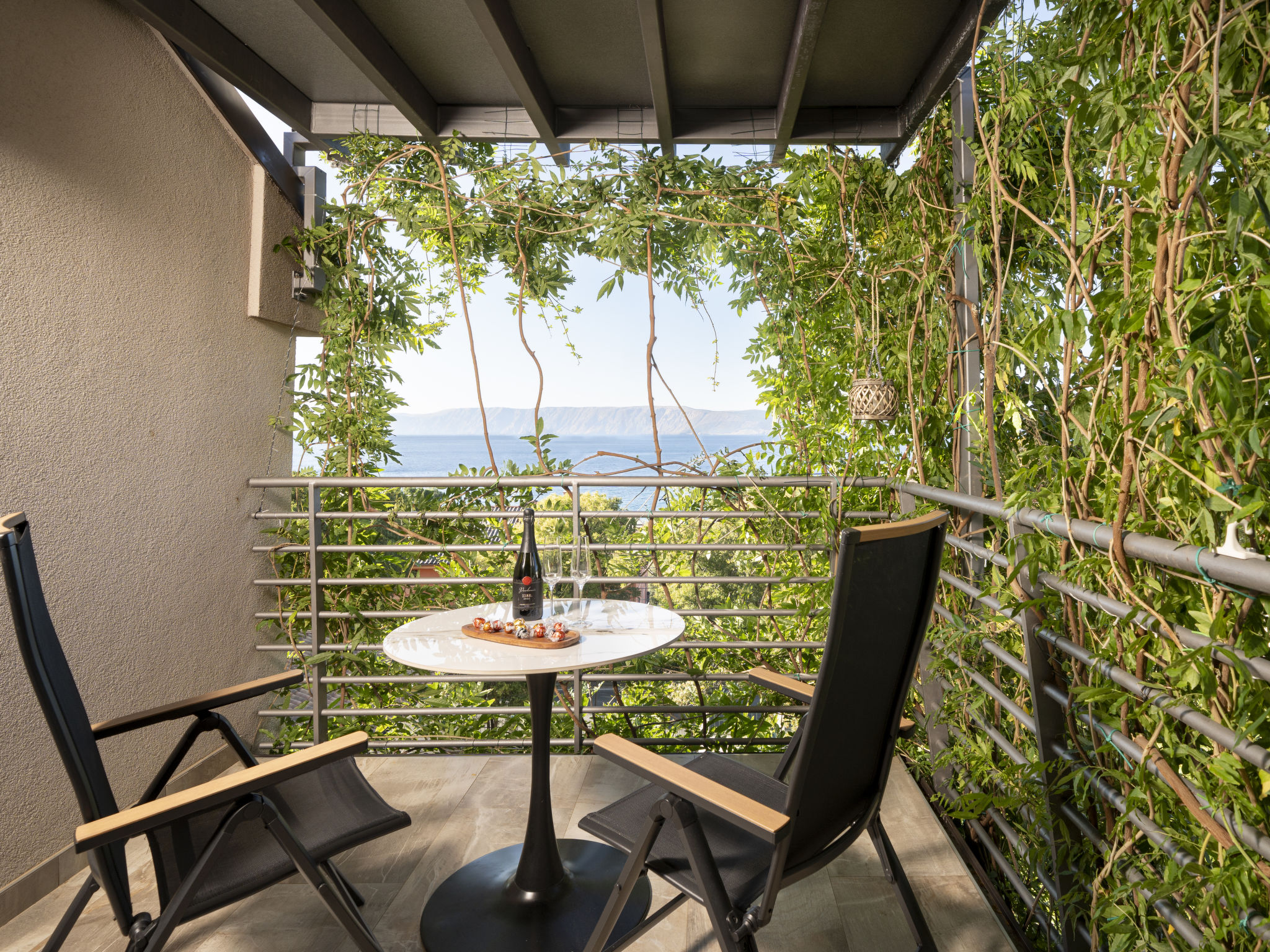 Perec — Terrace (3 of 33)