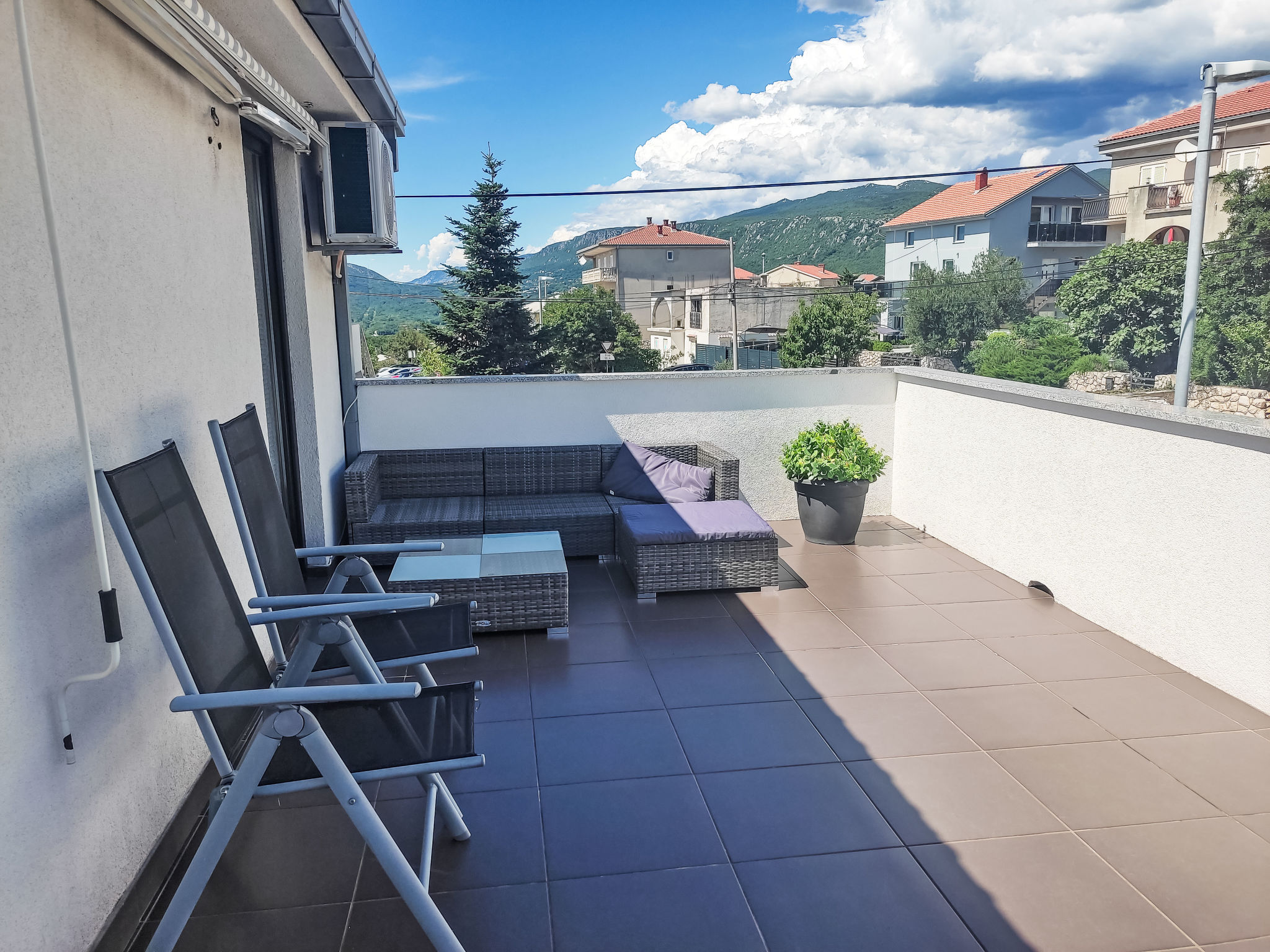 Studio Deleut: Knus appartement voor 2 met uitzicht op zee en bergen - foto 8