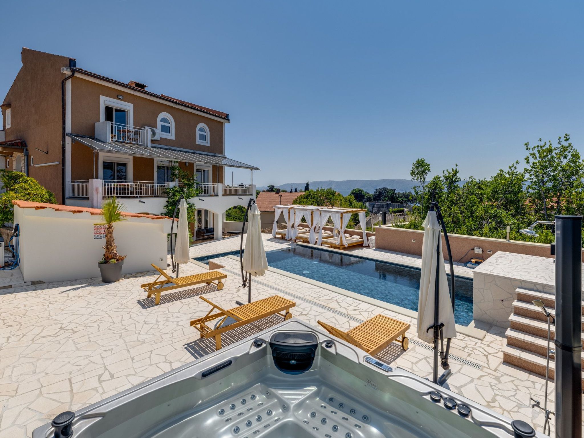 Appartement "Apartman Novi - Pool, Whirpool, Aussicht