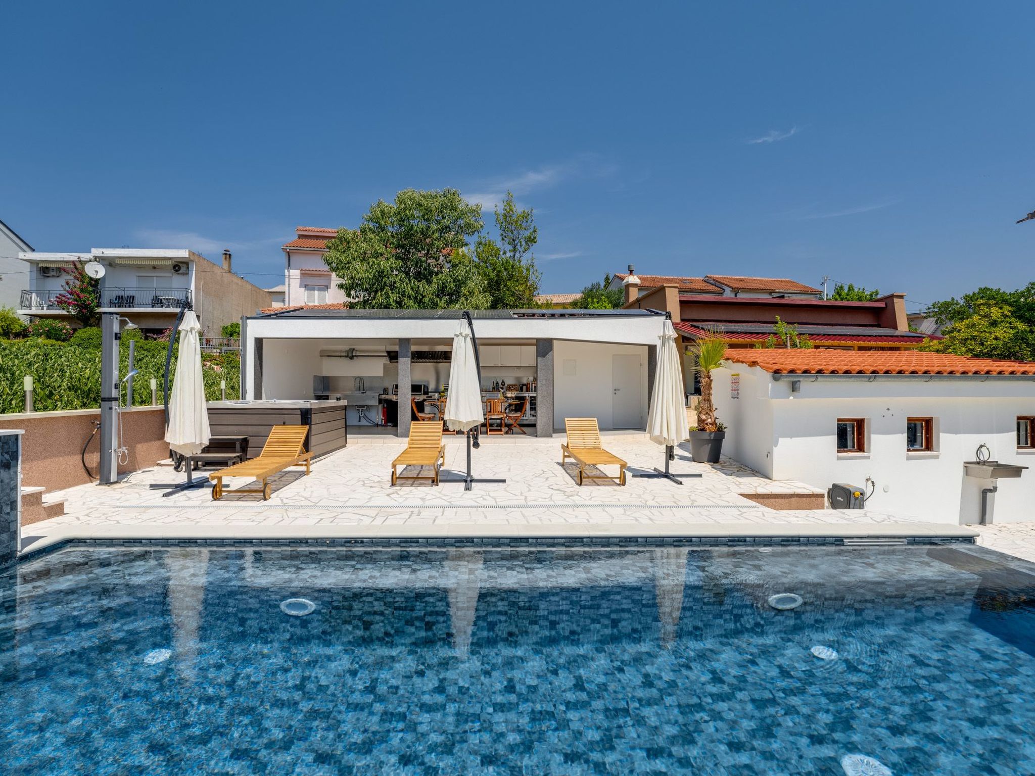 Appartement "Apartman Novi - Pool, Whirpool, Aussicht-Image-tags.info