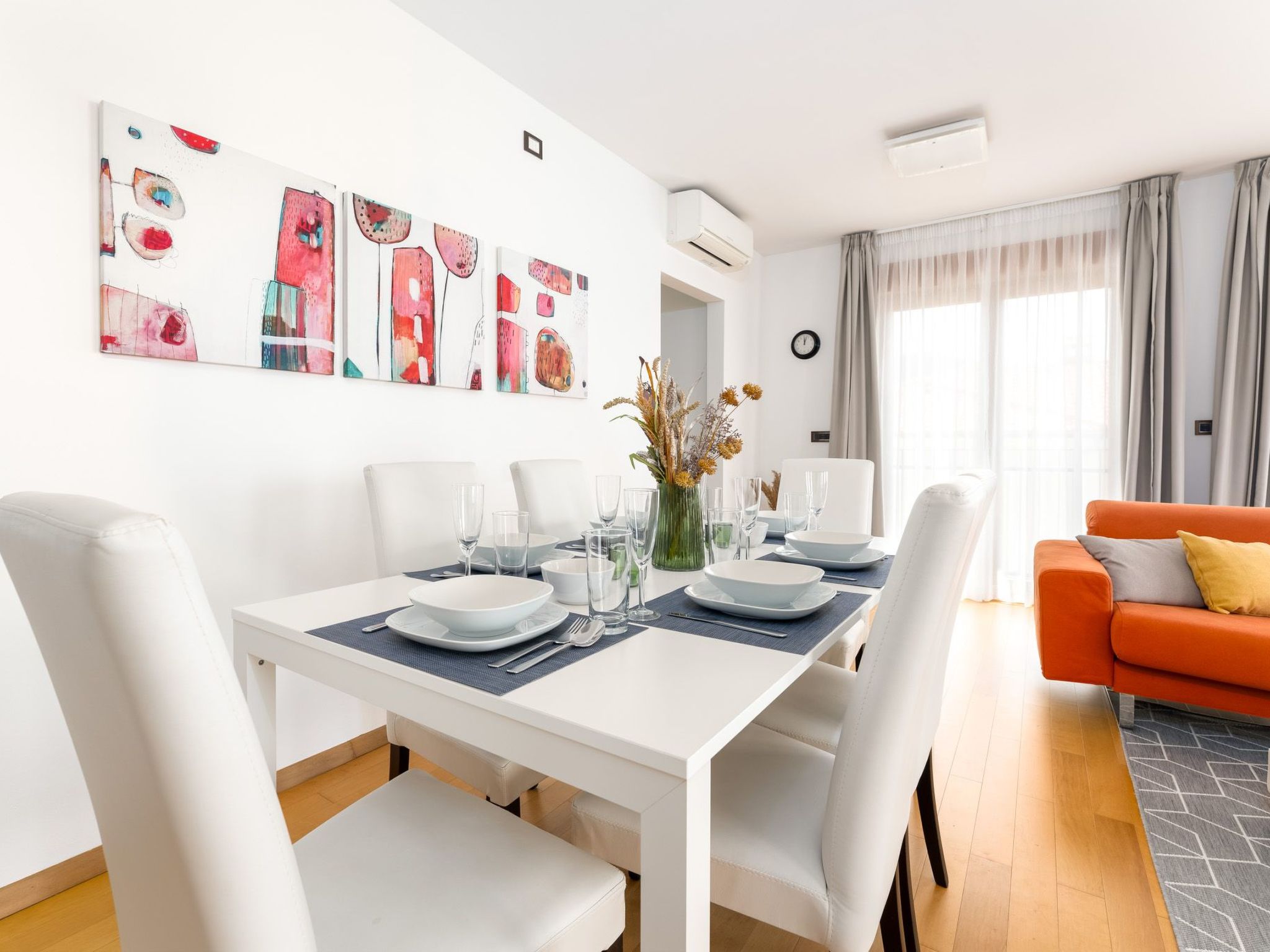 Wohnung "Zayml Povile" mit Blick auf das Wasser-Image-tags.info