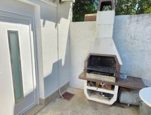 Ruim appartement aan de Kvarnerbaai met terras, BBQ en tuin voor 8 personen - thumbnail 5