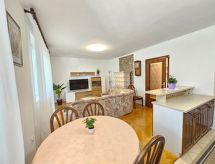 Vrijstaande vakantiewoning voor 6 personen met terras nabij zee in Novi Vinodolski - thumbnail 6