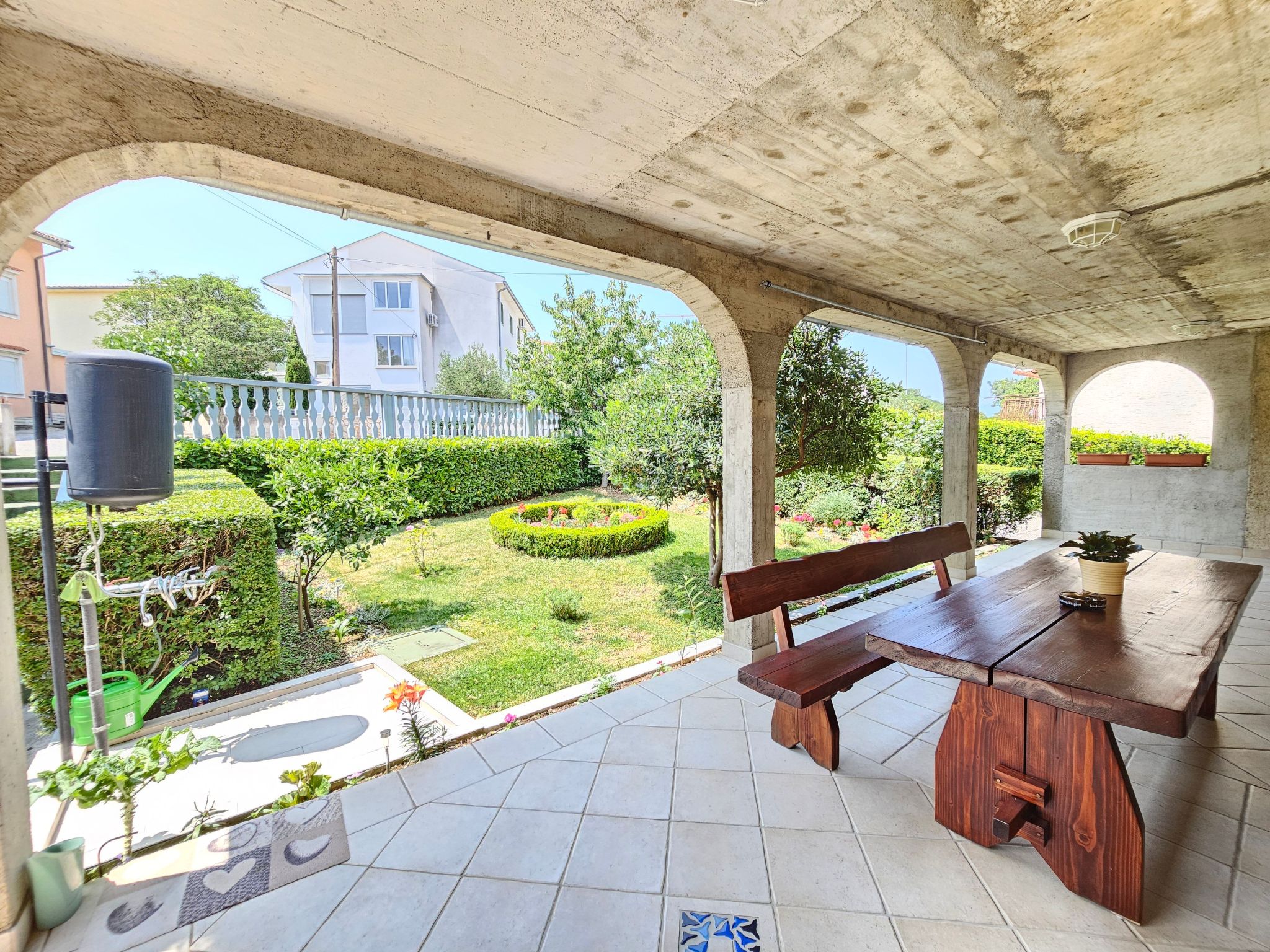 Wohnung für 6 Personen mit Terrasse-Drinnen