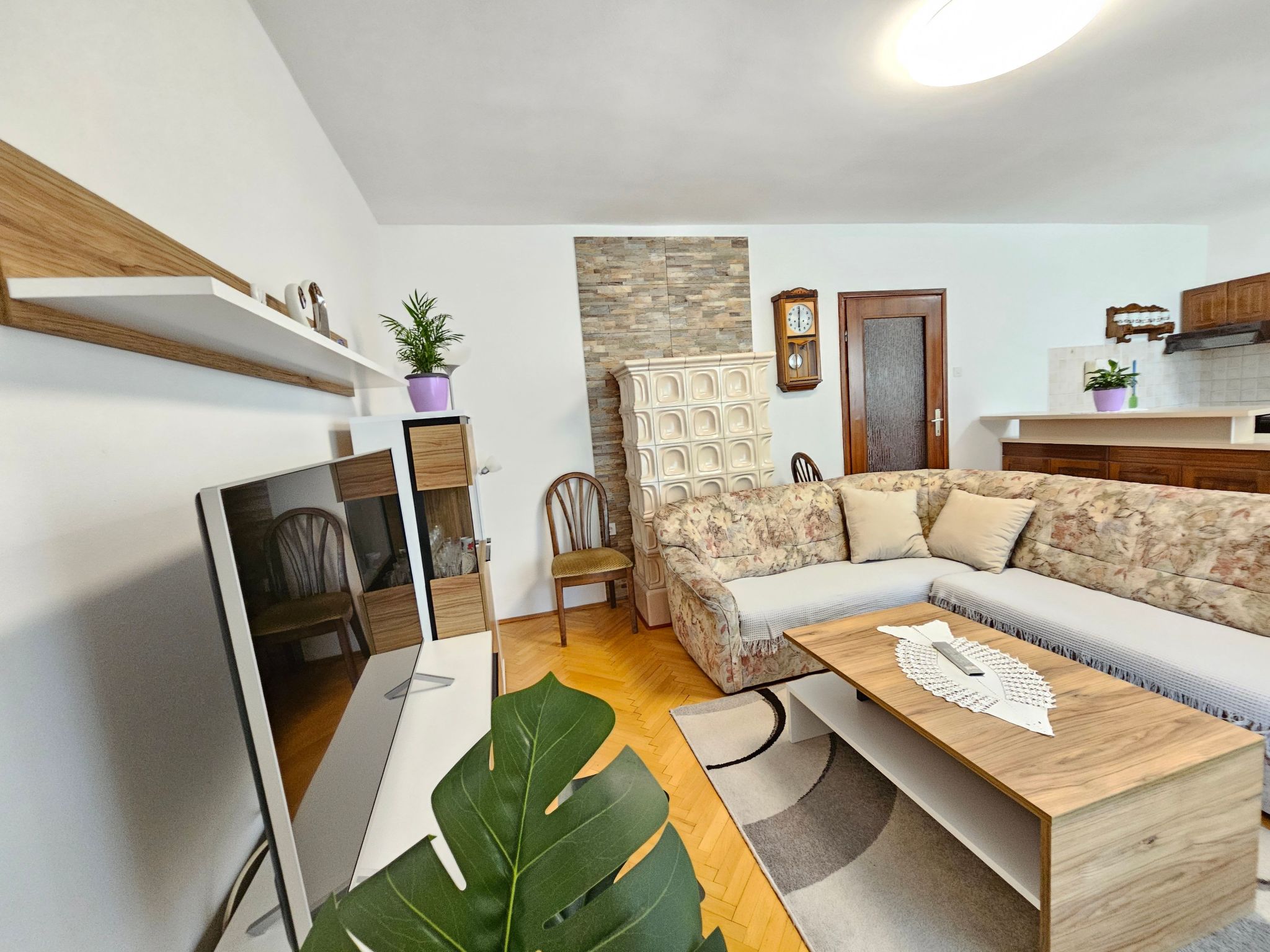 Wohnung für 6 Personen mit Terrasse-Drinnen