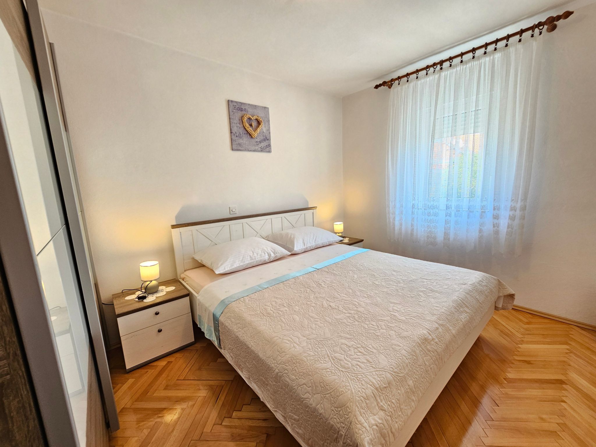 Wohnung für 6 Personen mit Terrasse-Drinnen