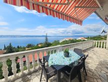Wohnung mit Balkon mit Meerblick
