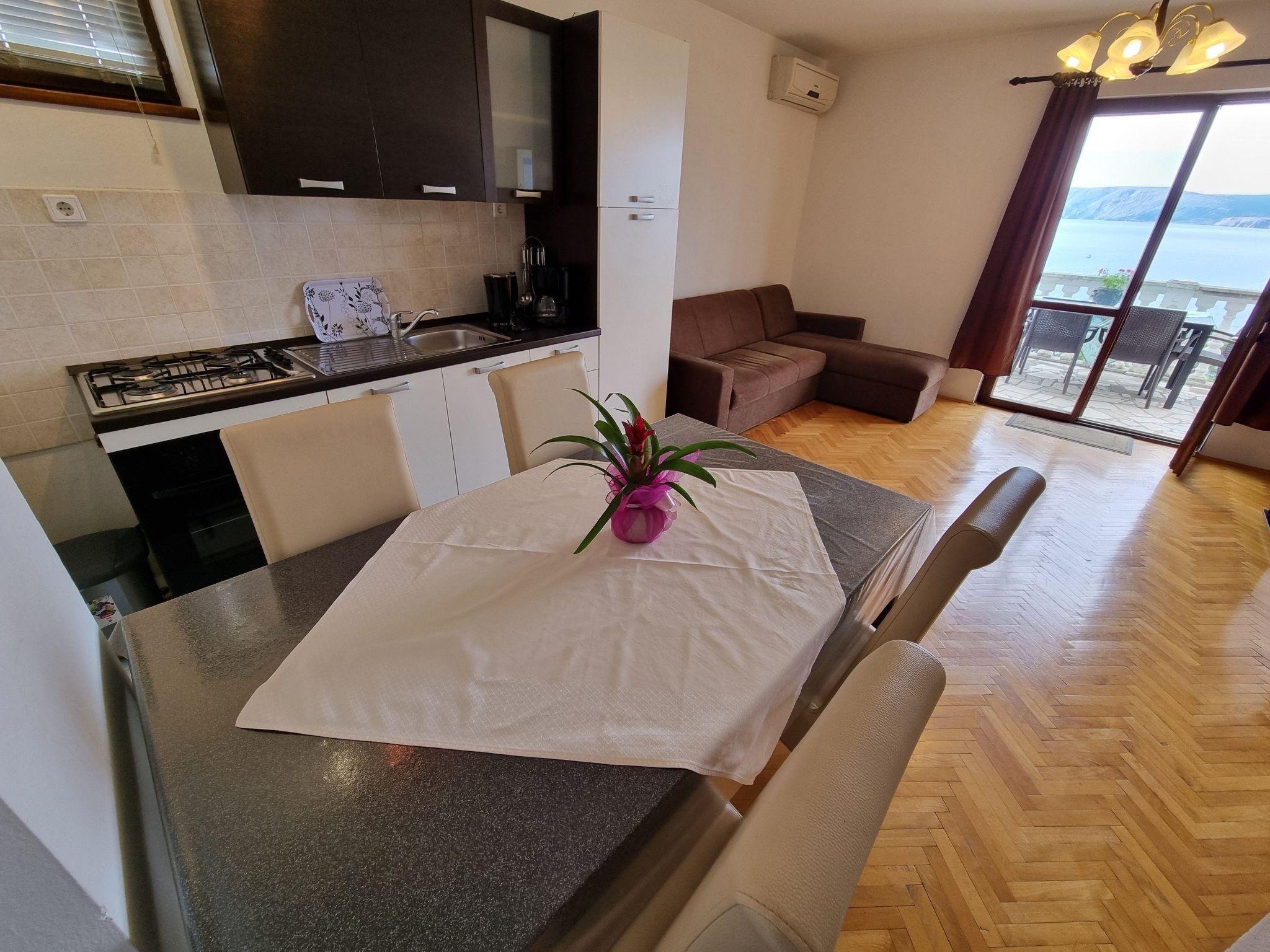 Wohnung mit Balkon mit Meerblick-Binnen