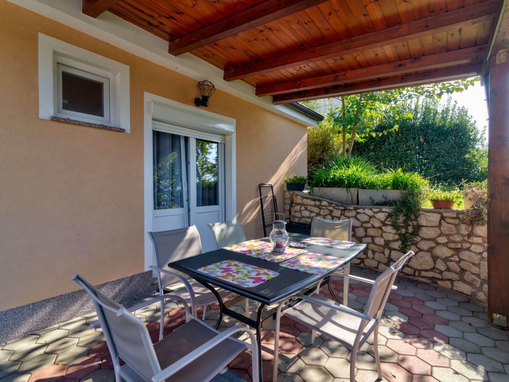 Wohnung mit Terrasse-Binnen