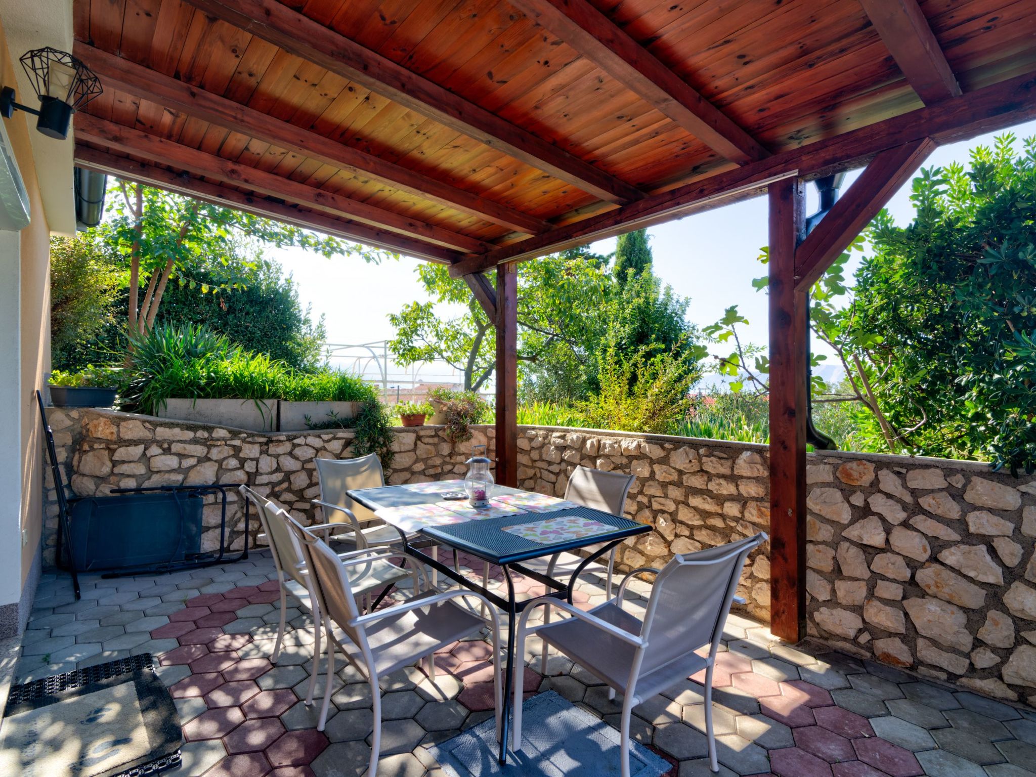 Wohnung mit Terrasse-Binnen